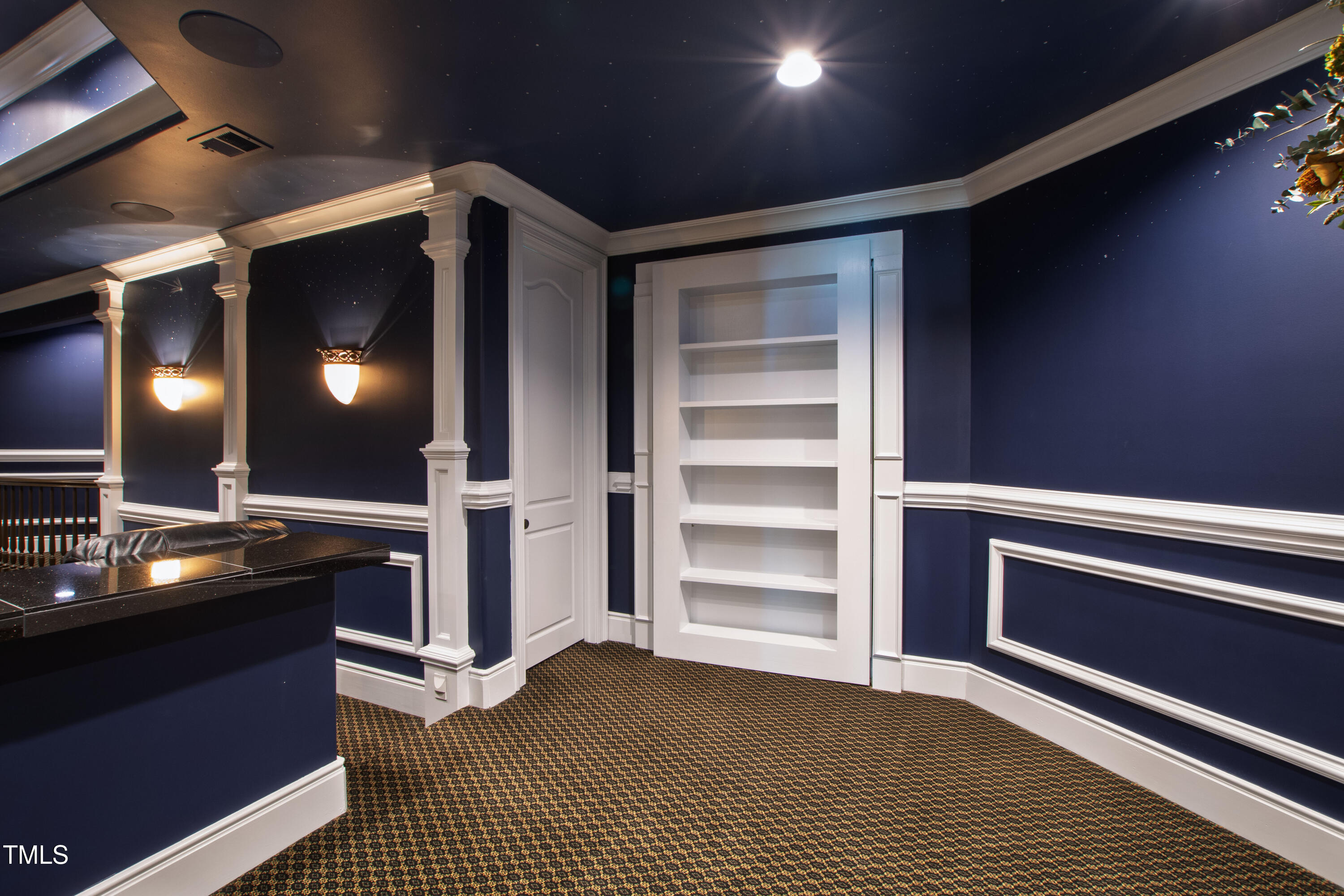main property photo 78
