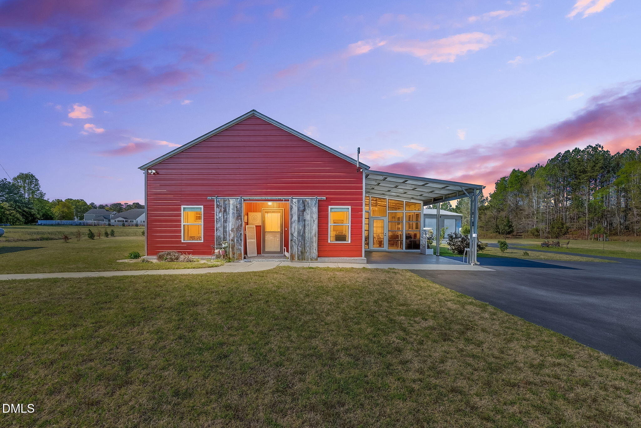 main property photo 2