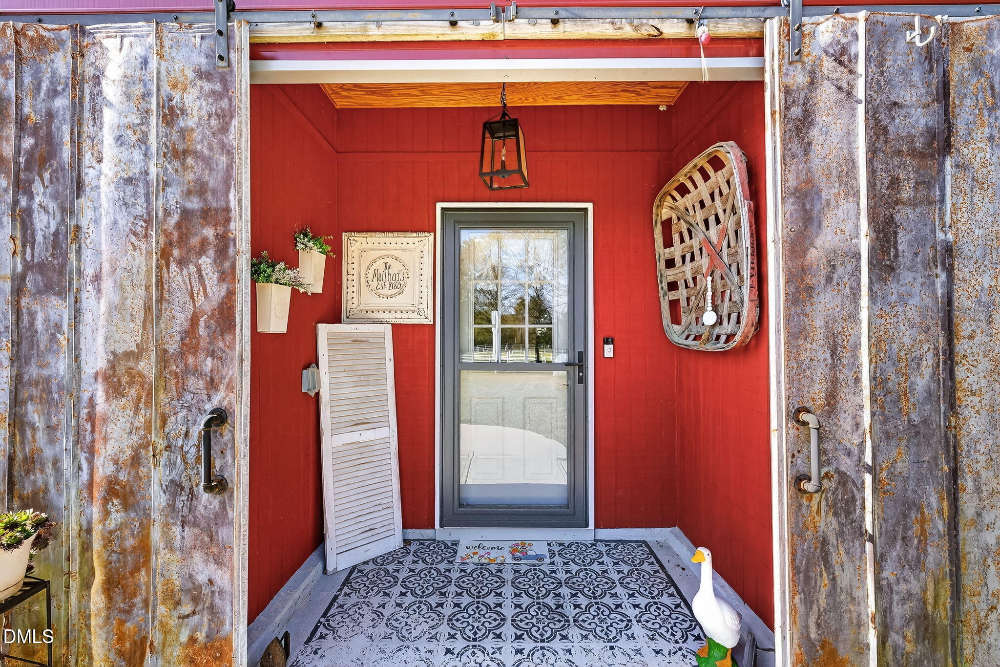 main property photo 31