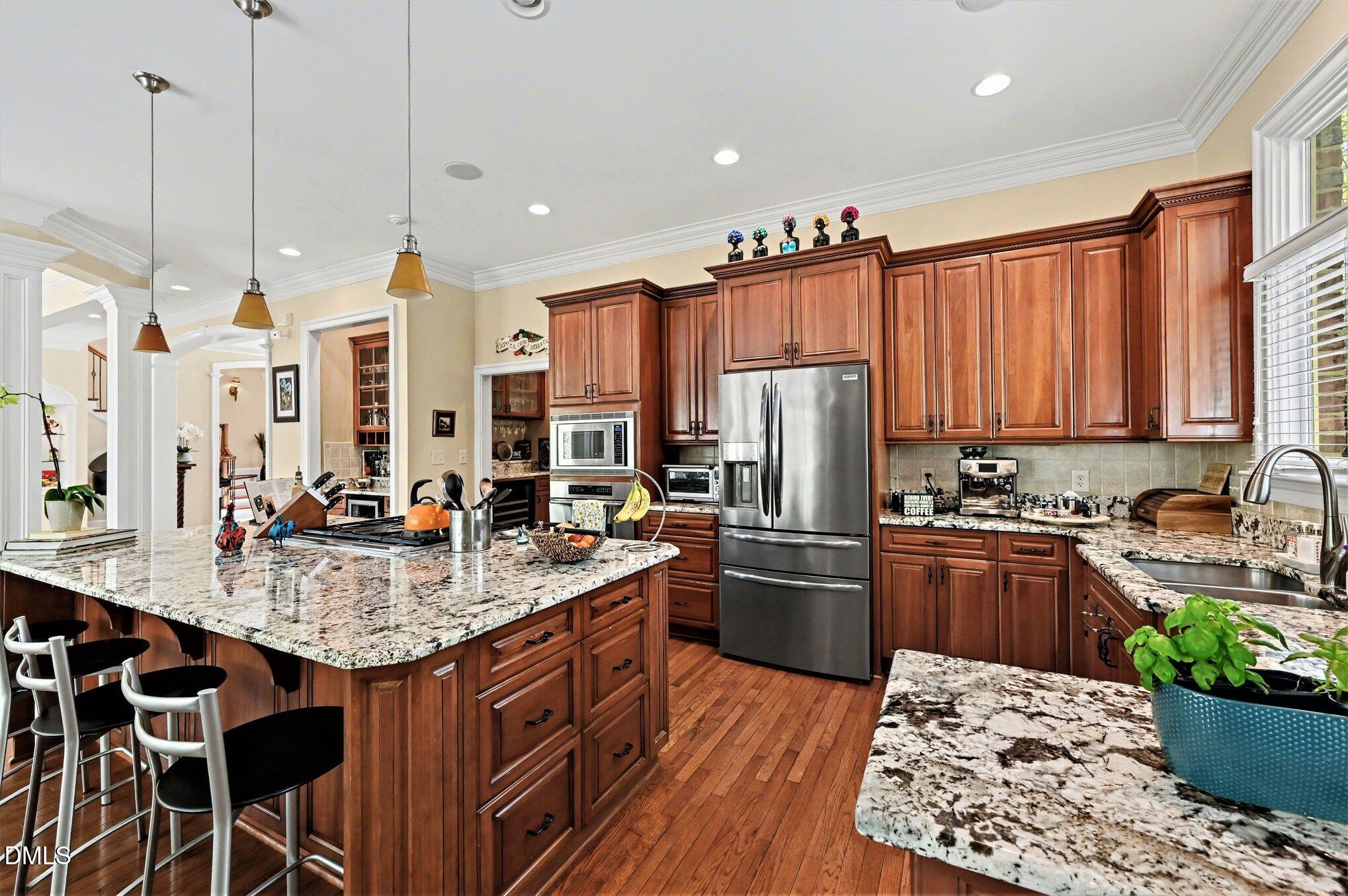 main property photo 12