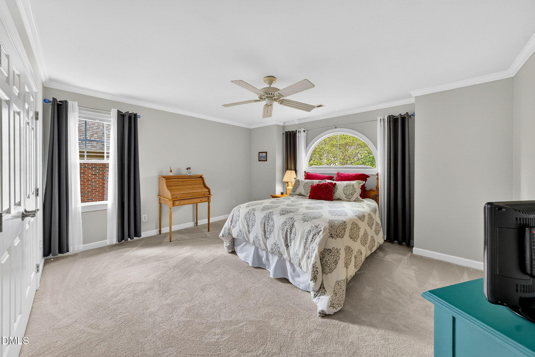 main property photo 60