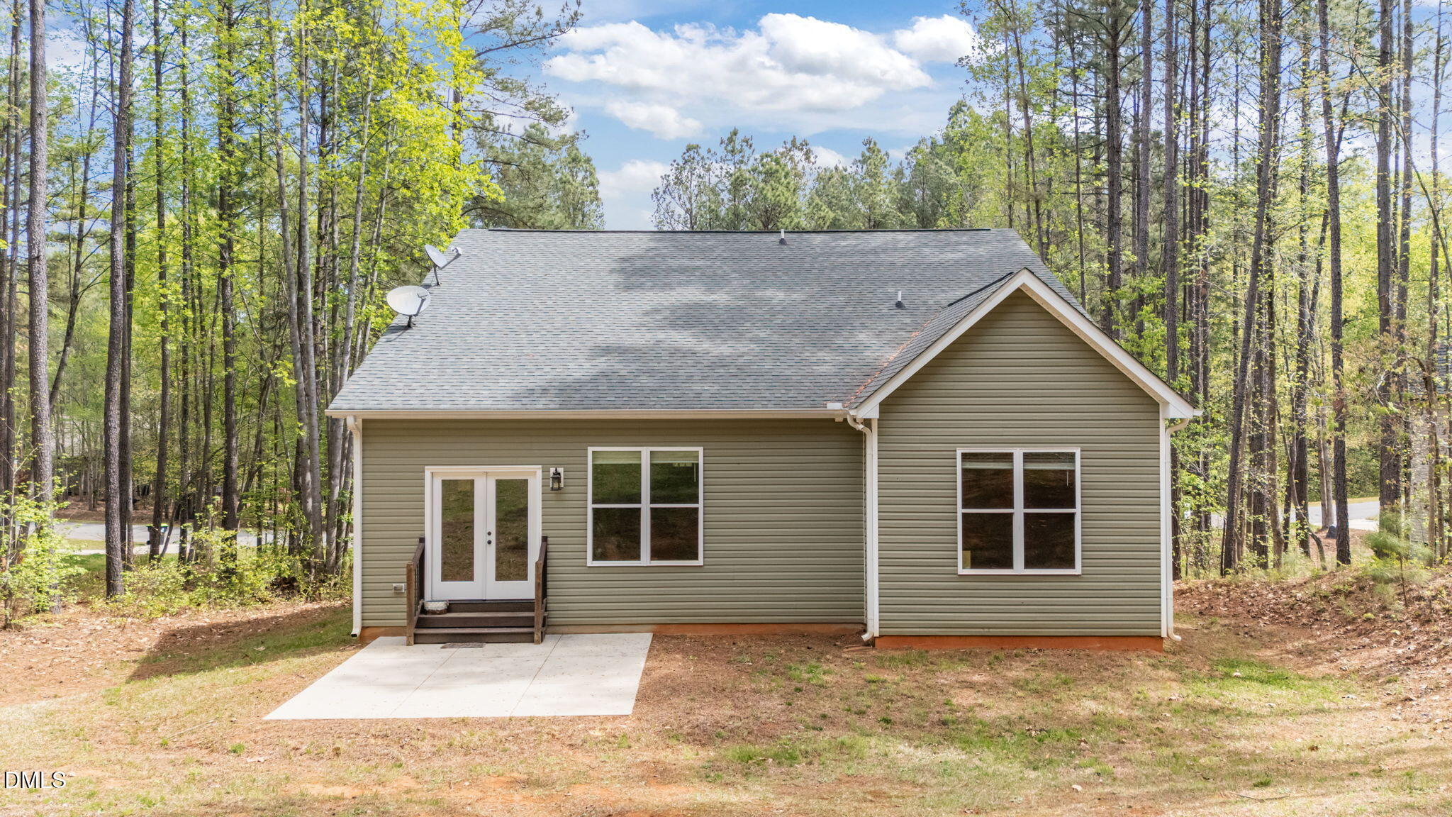 main property photo 3
