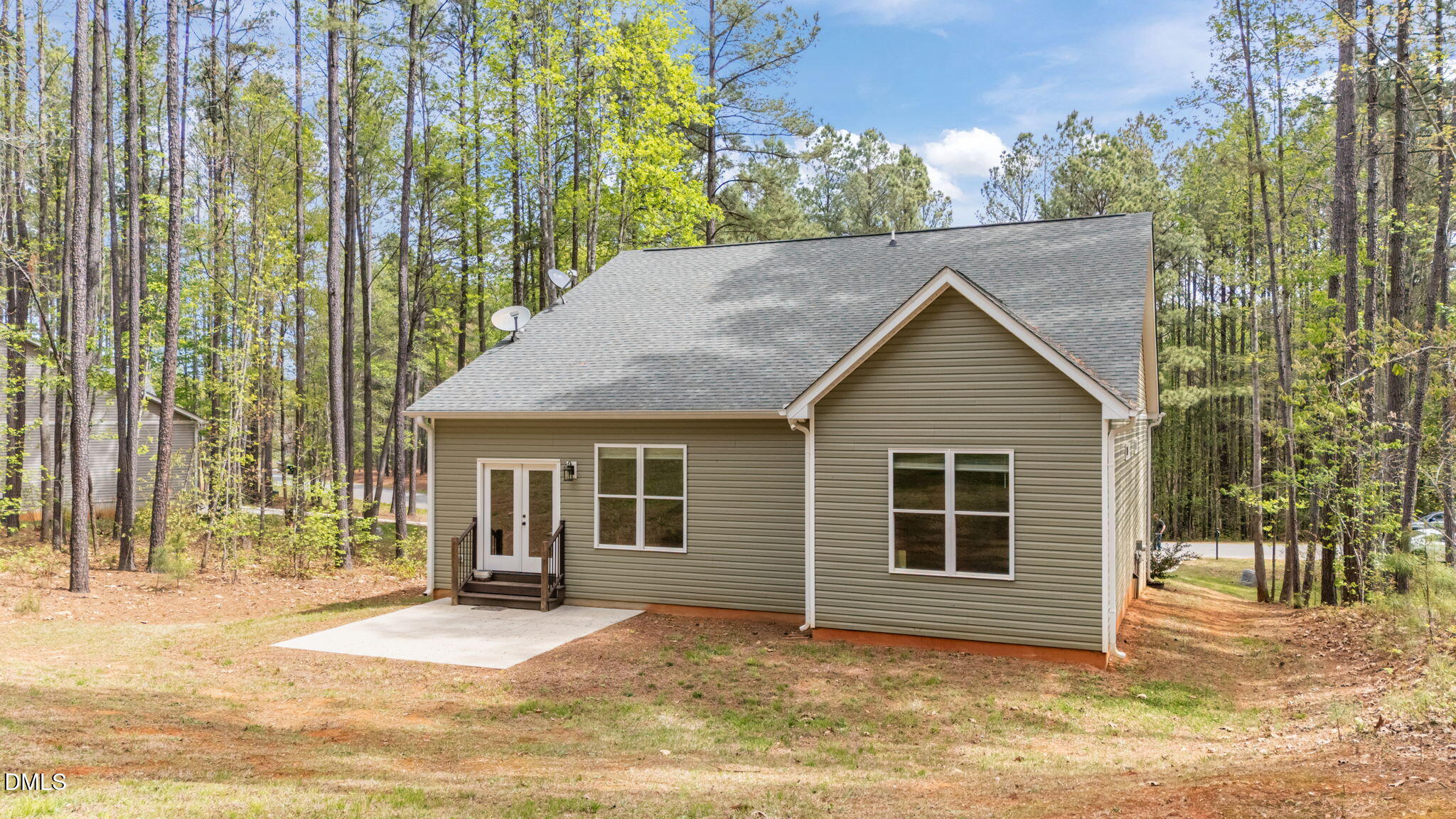 main property photo 4