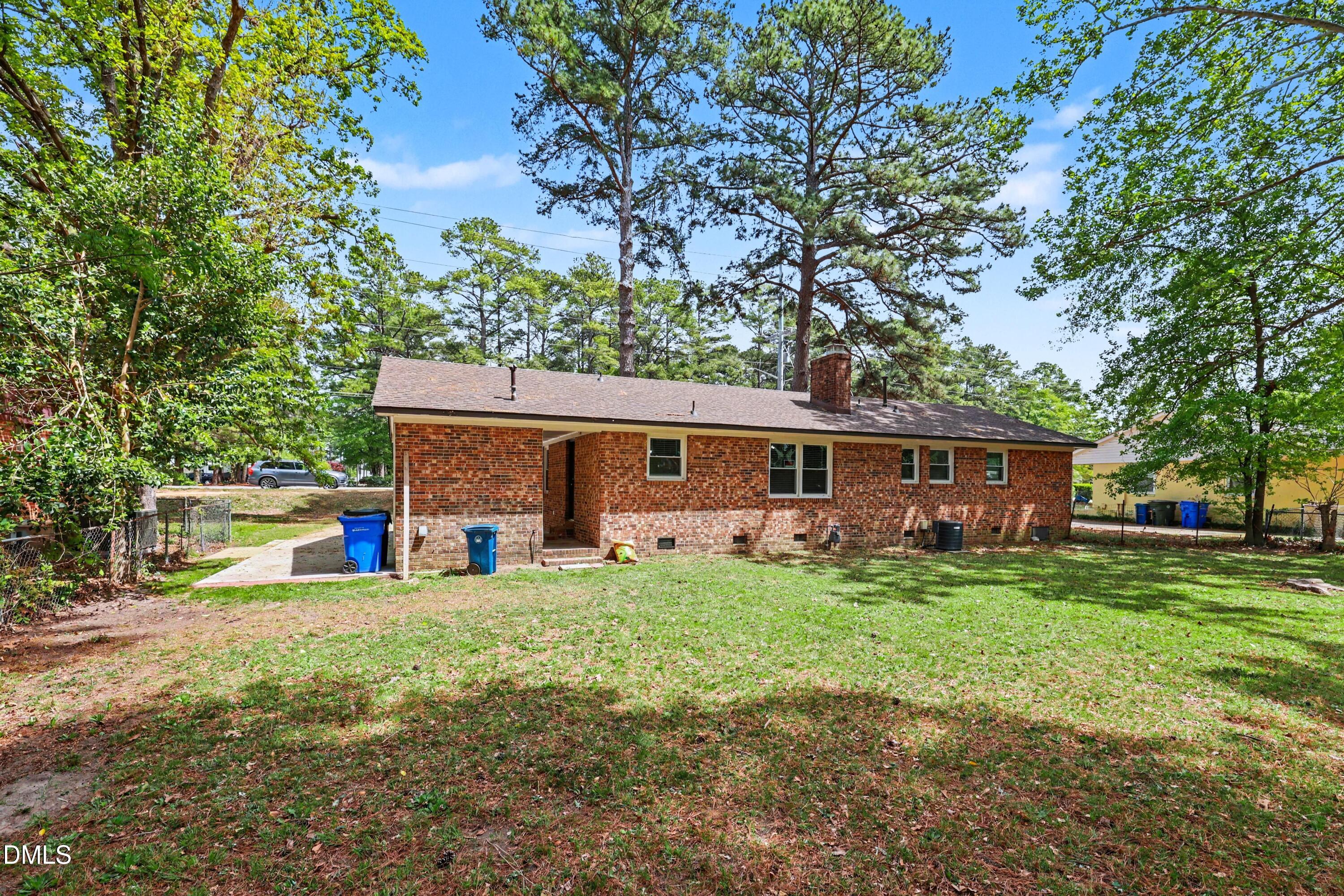 main property photo 23