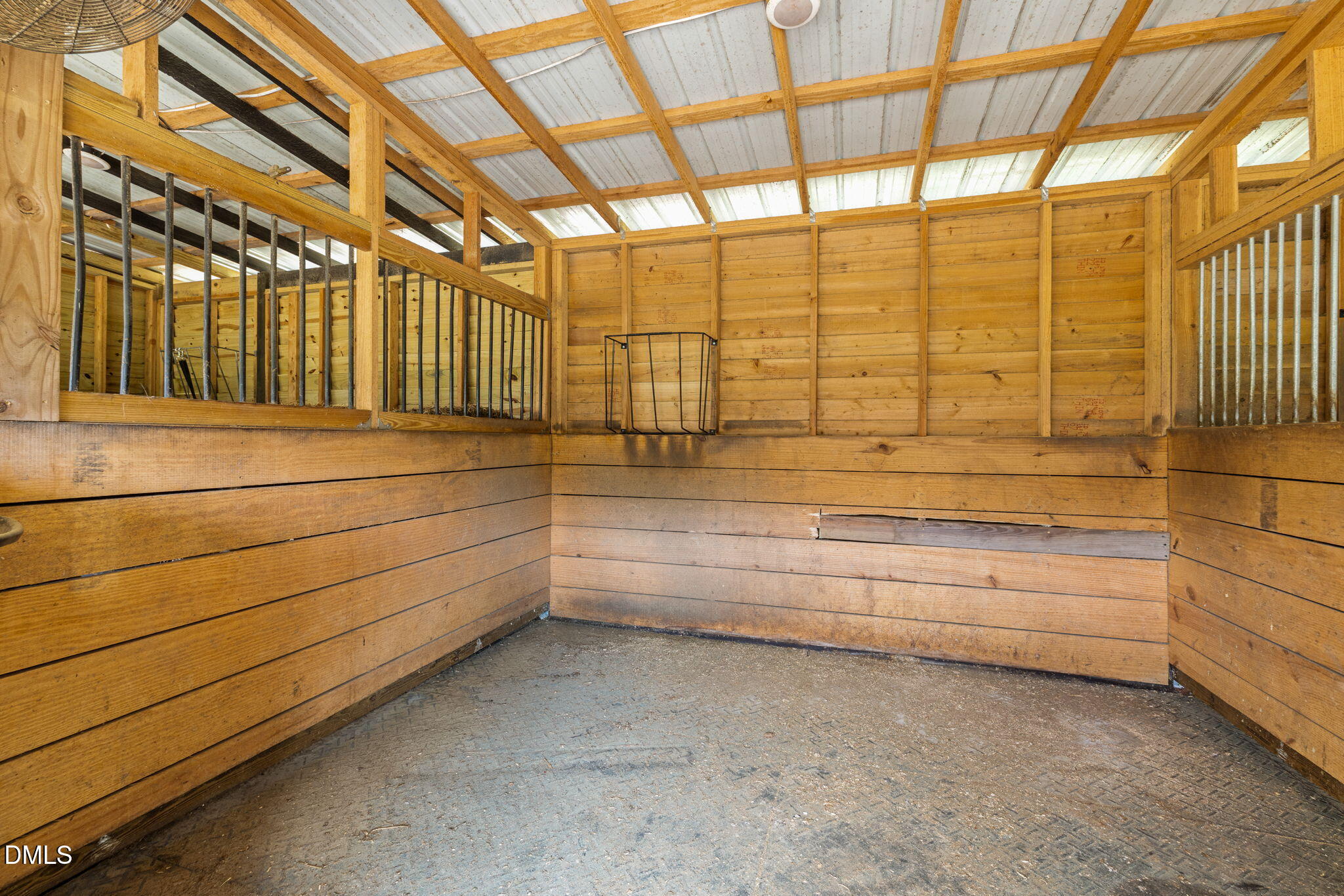 main property photo 88