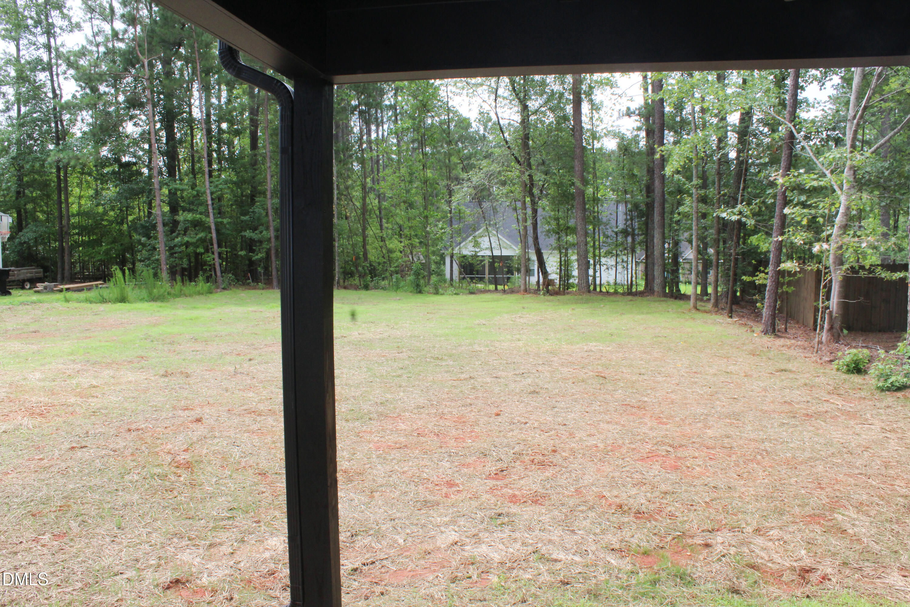 main property photo 14