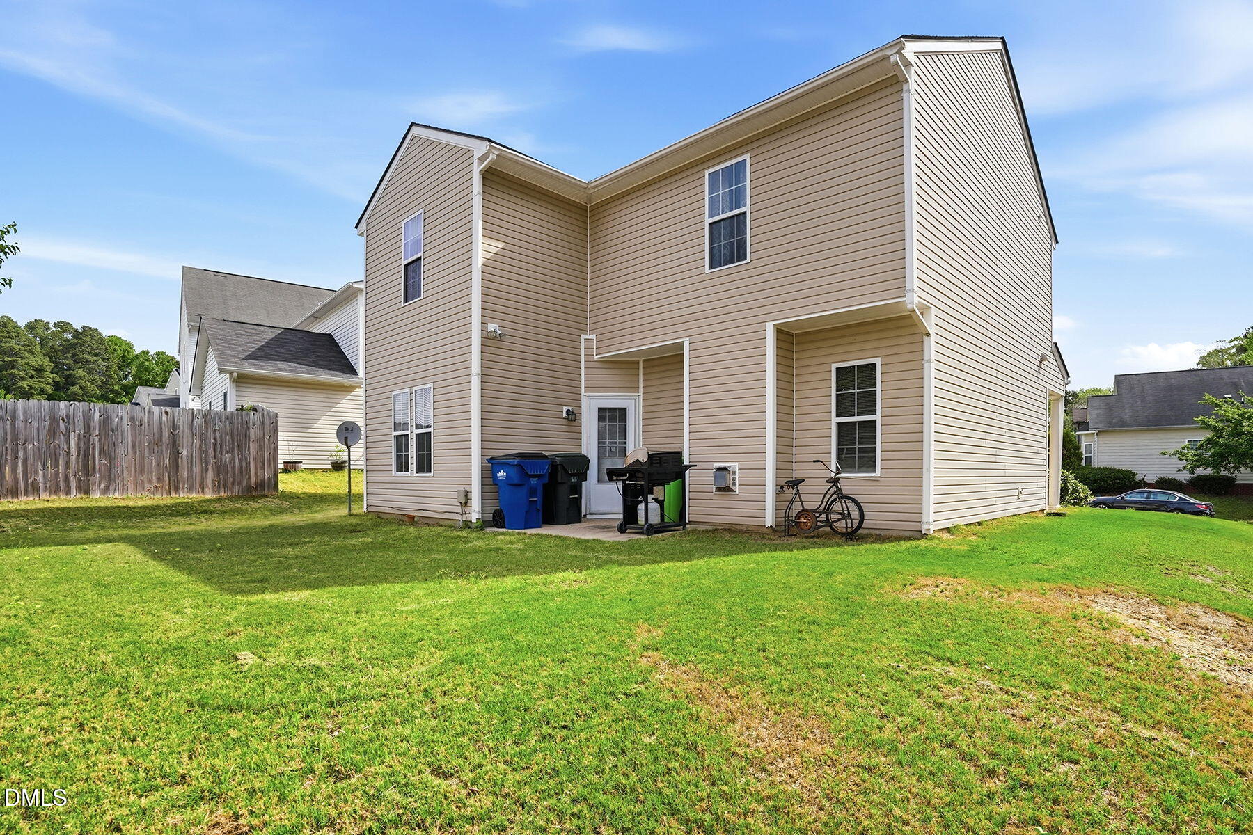 main property photo 24