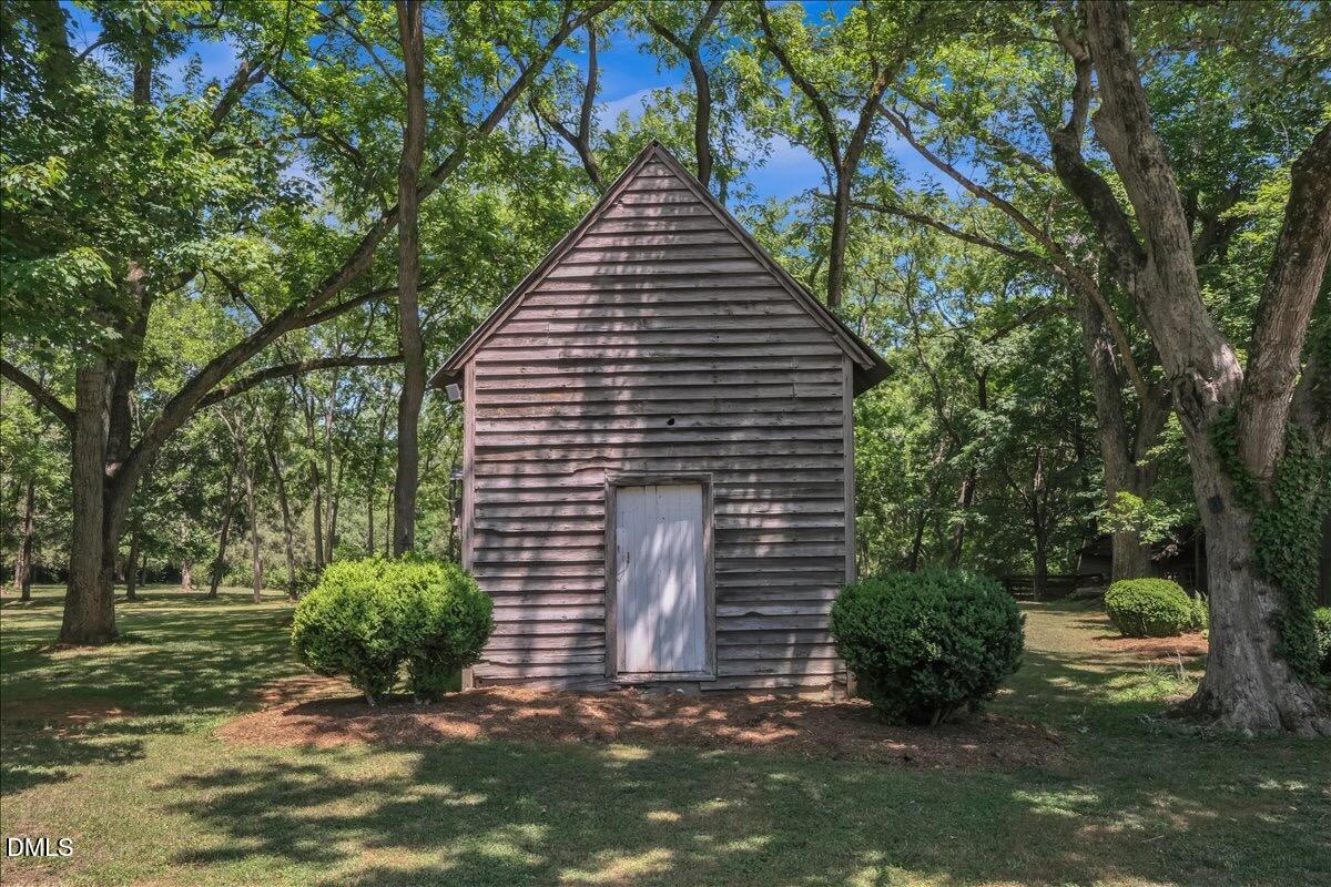 main property photo 45