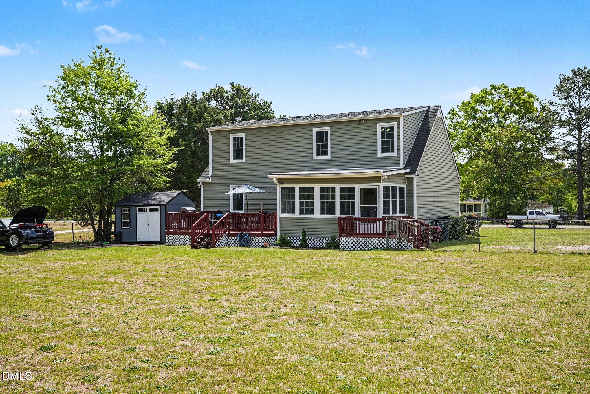 main property photo 23