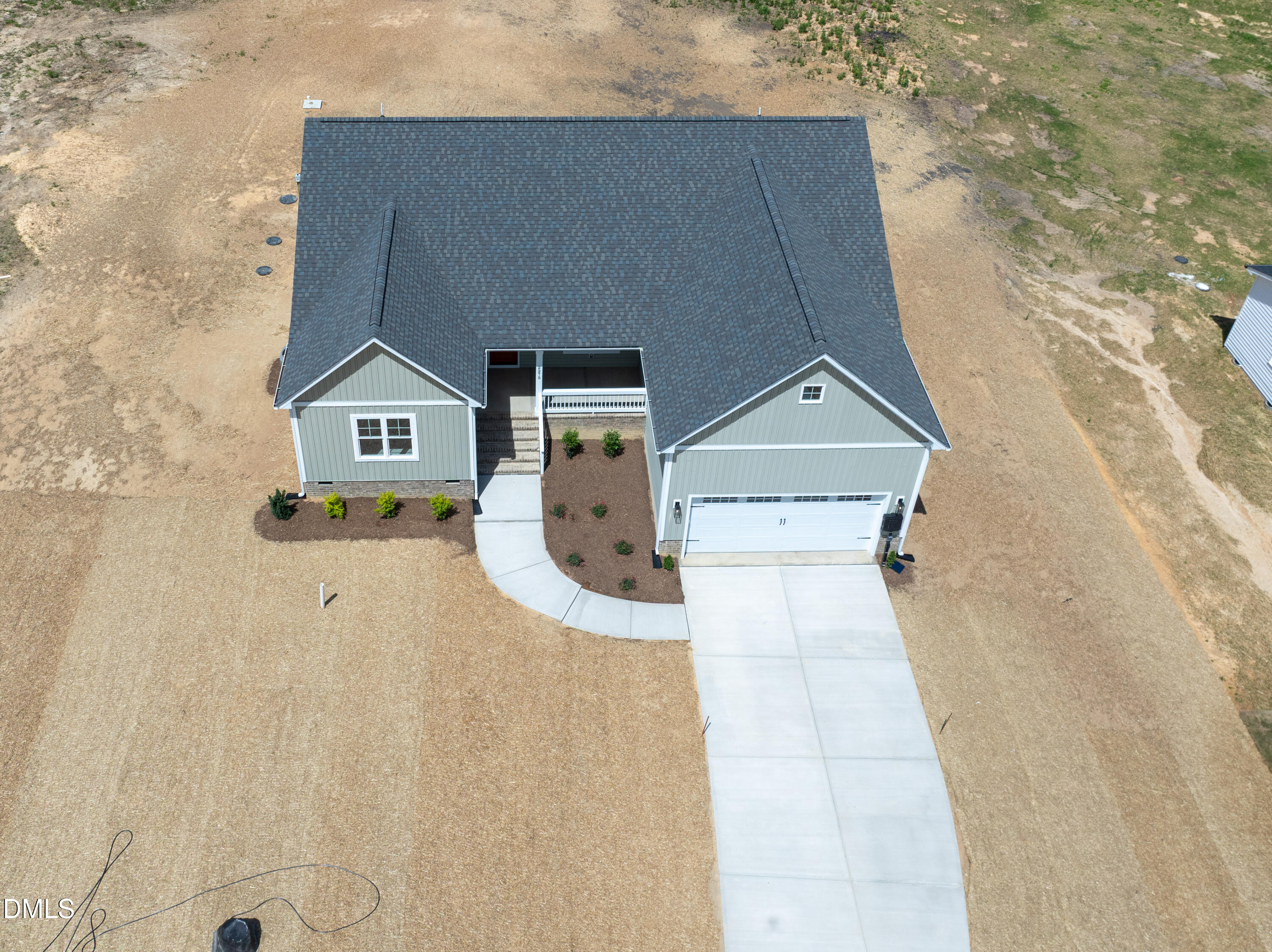 main property photo 40