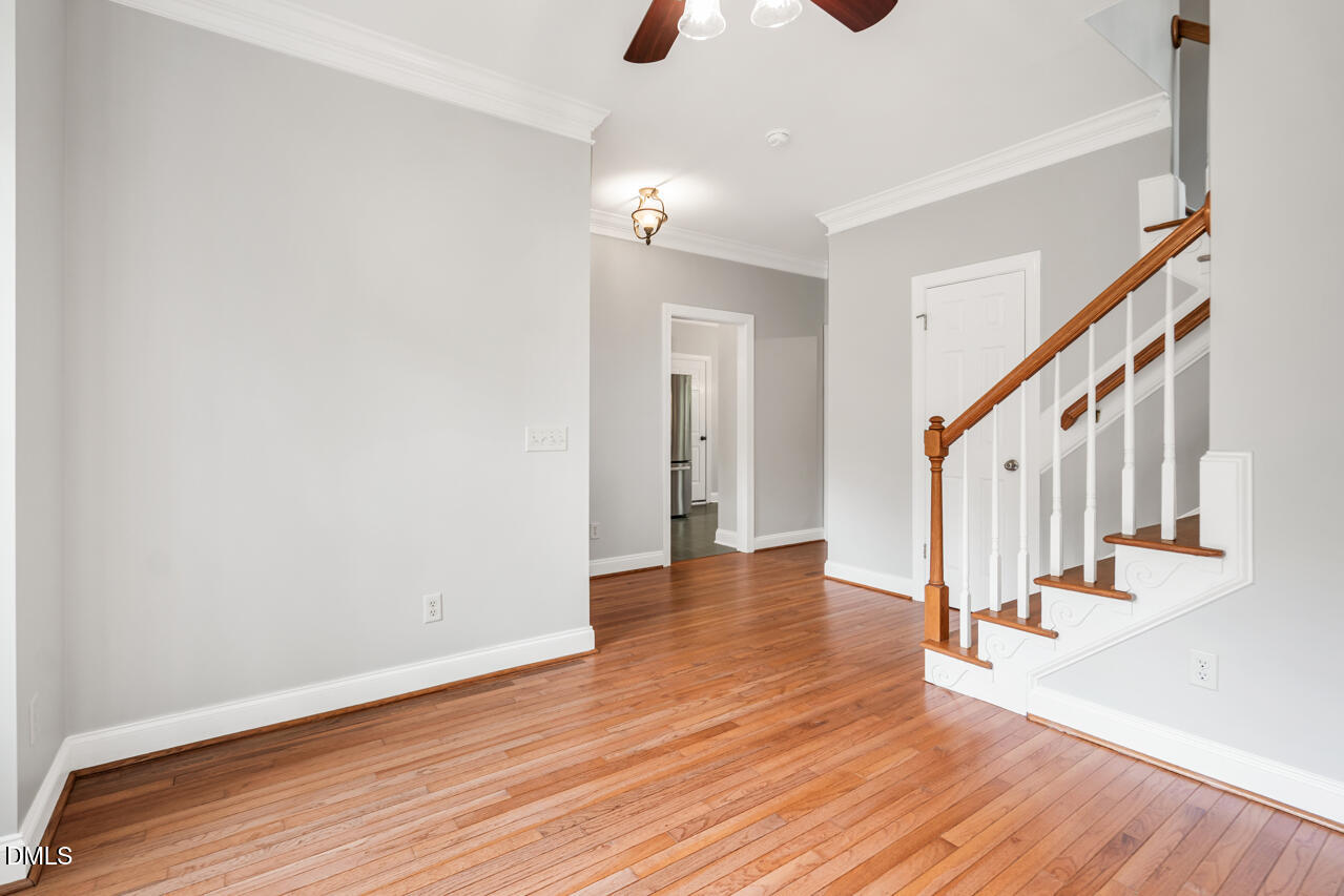 property viewer photo 15