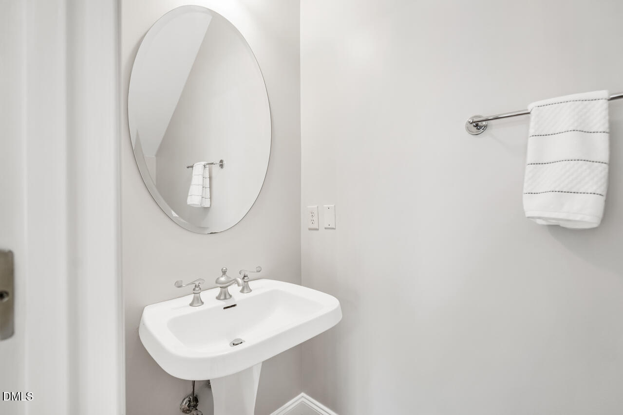 property viewer photo 40