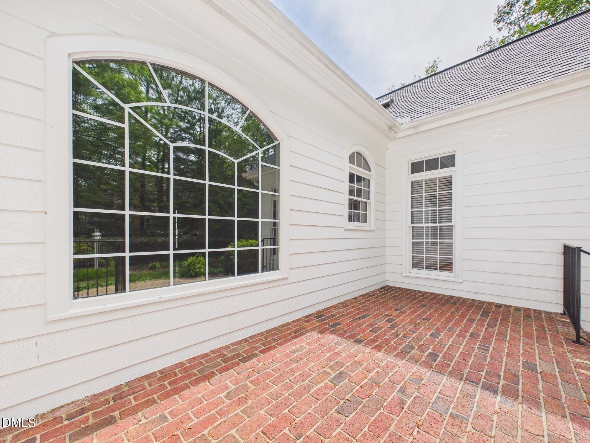 main property photo 78