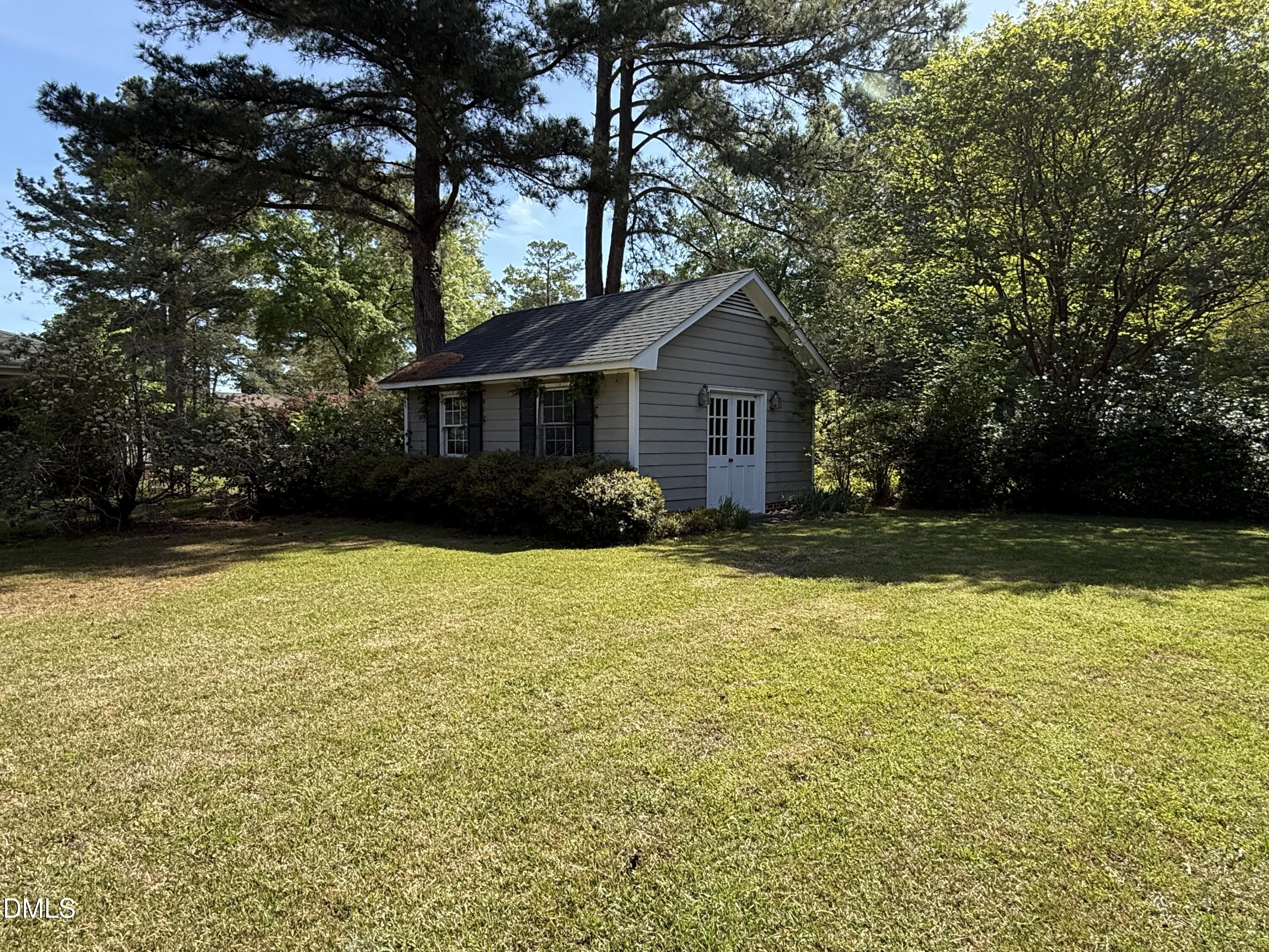 main property photo 37