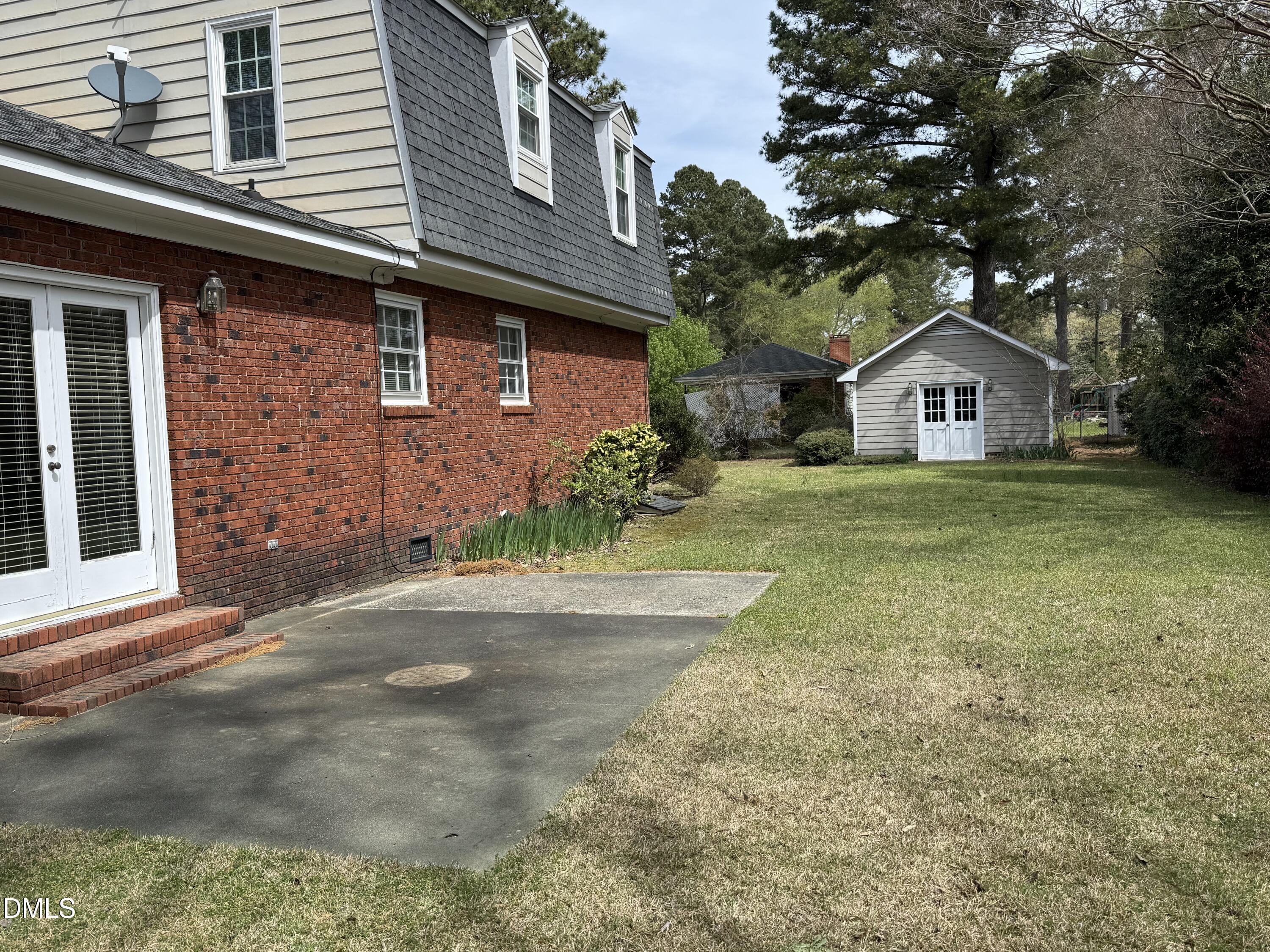main property photo 5