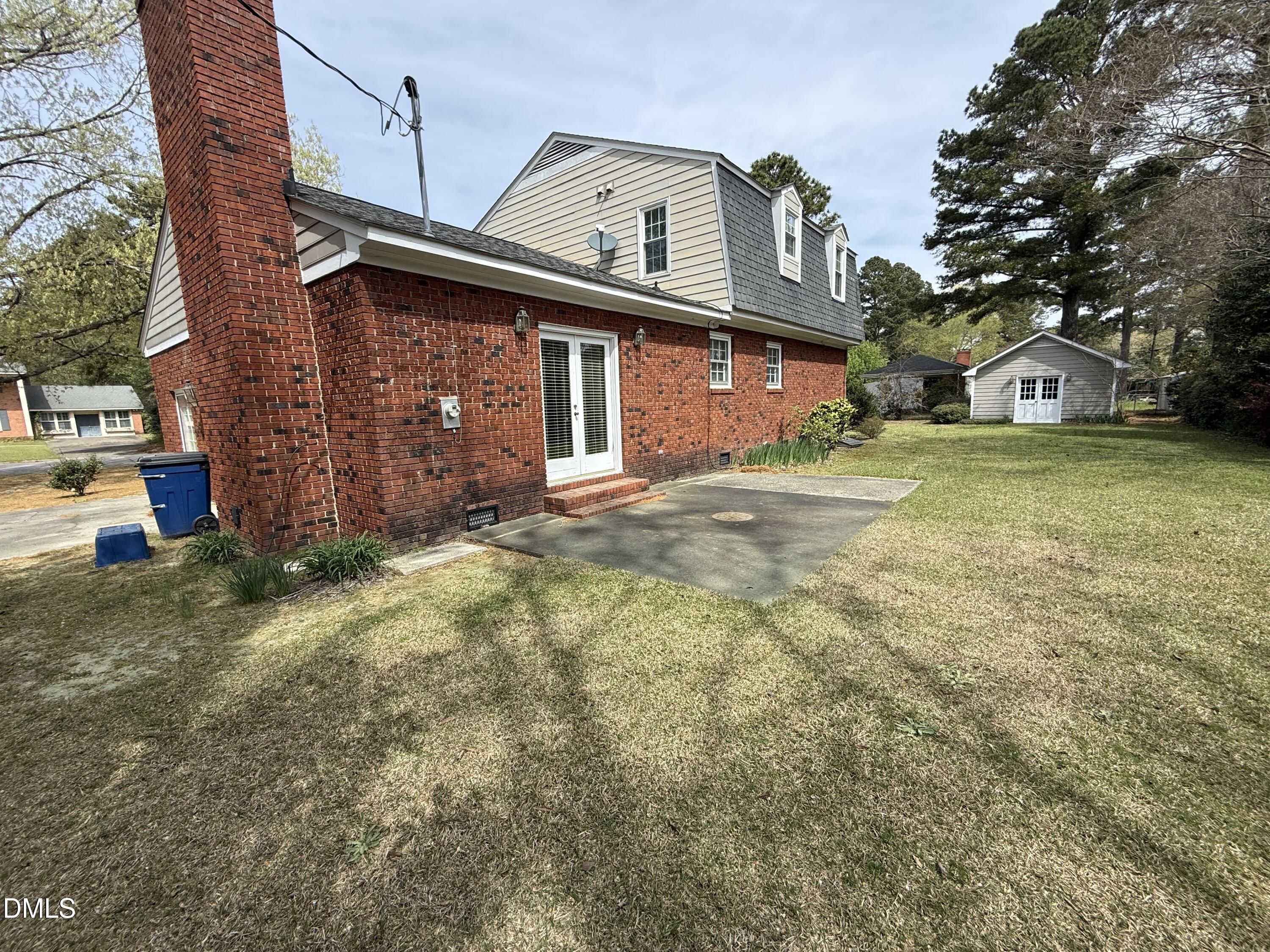 main property photo 6