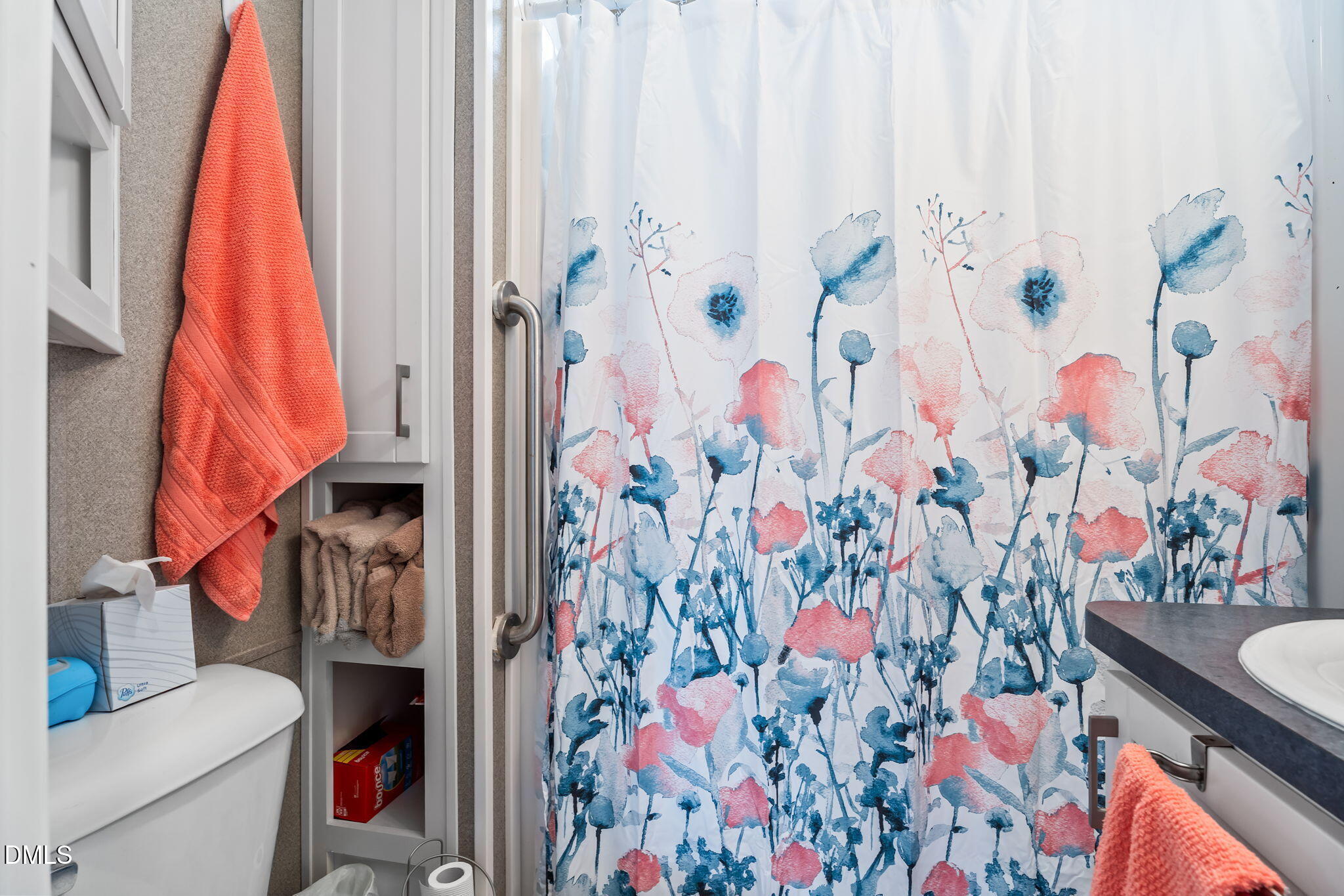 main property photo 31