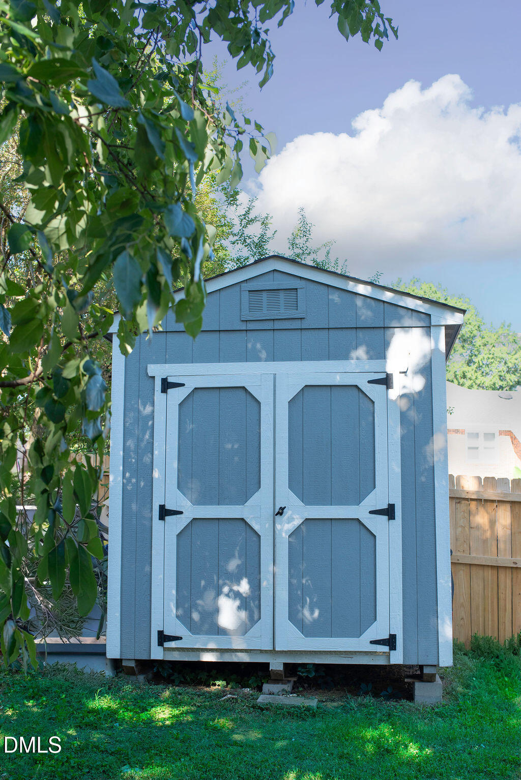 main property photo 35