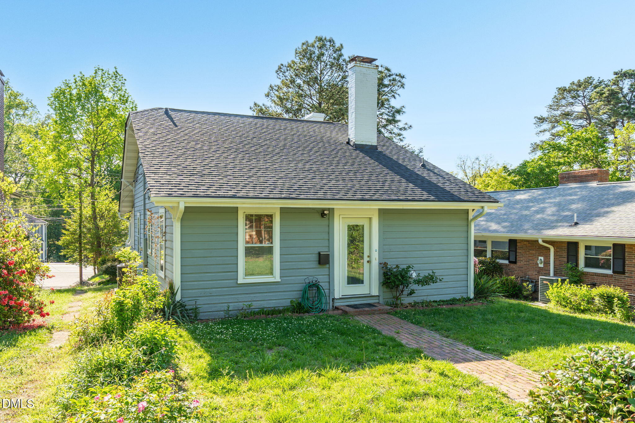 main property photo 25