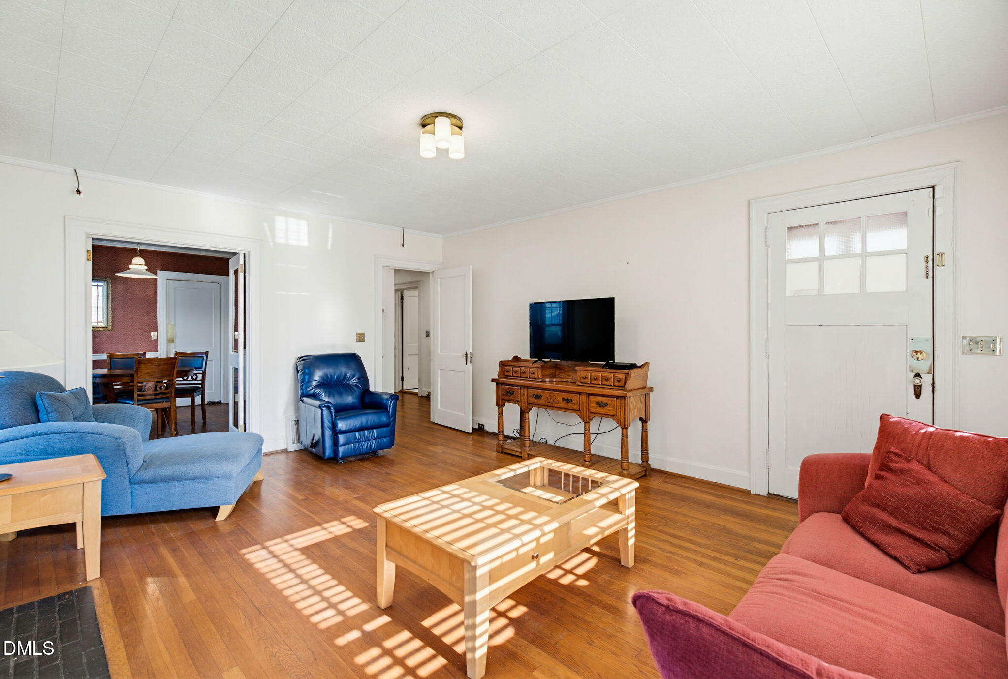 main property photo 8