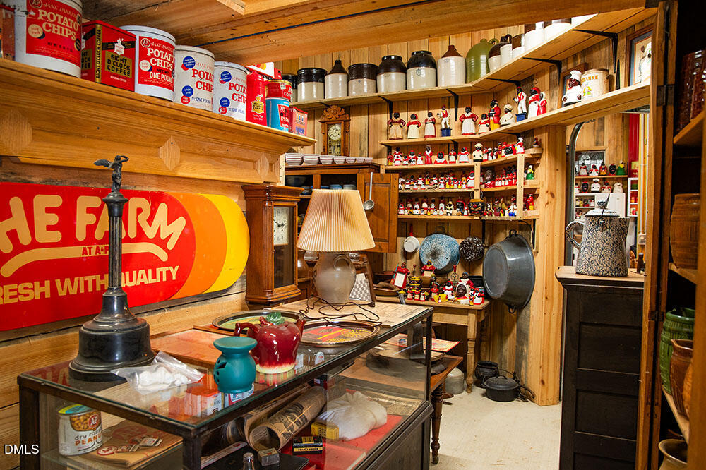 main property photo 79