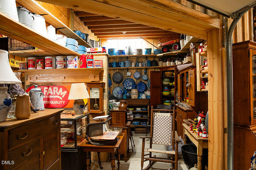 main property photo 81