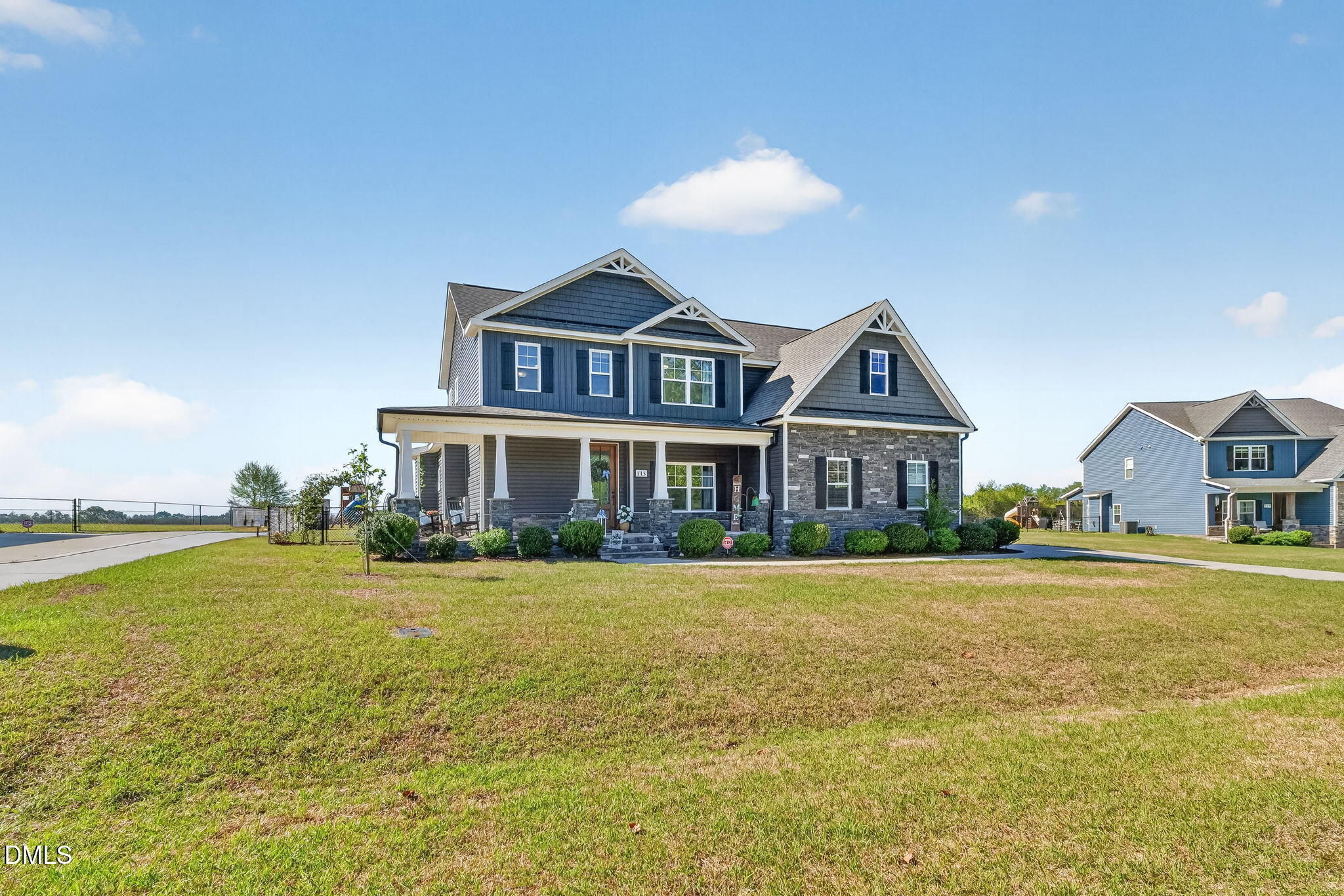 main property photo 2