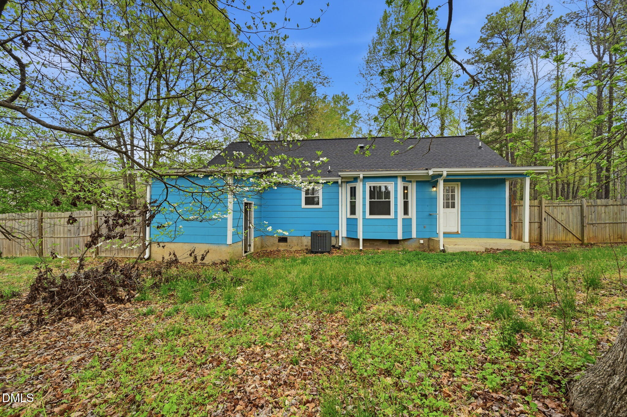 main property photo 22