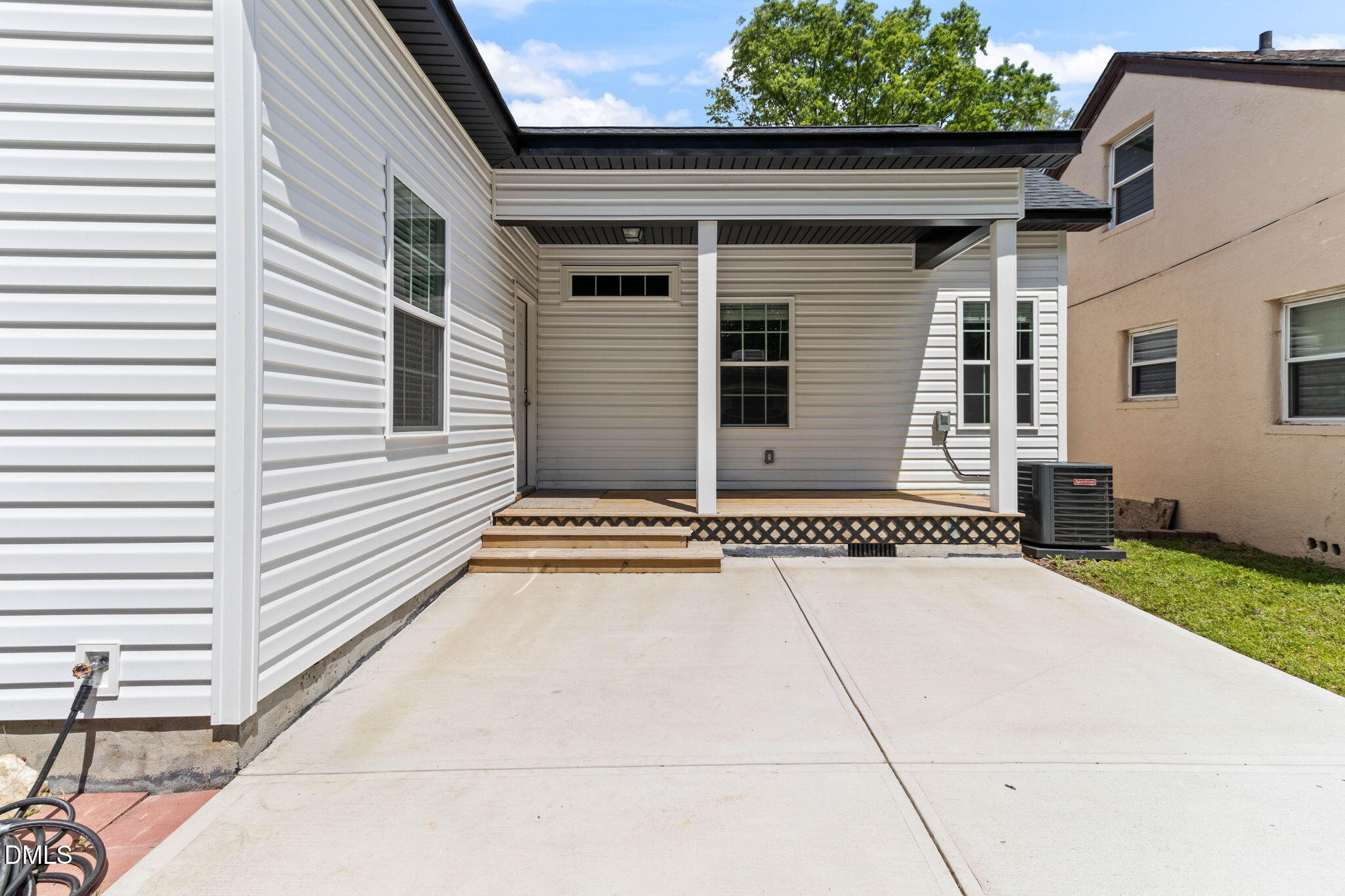 main property photo 5
