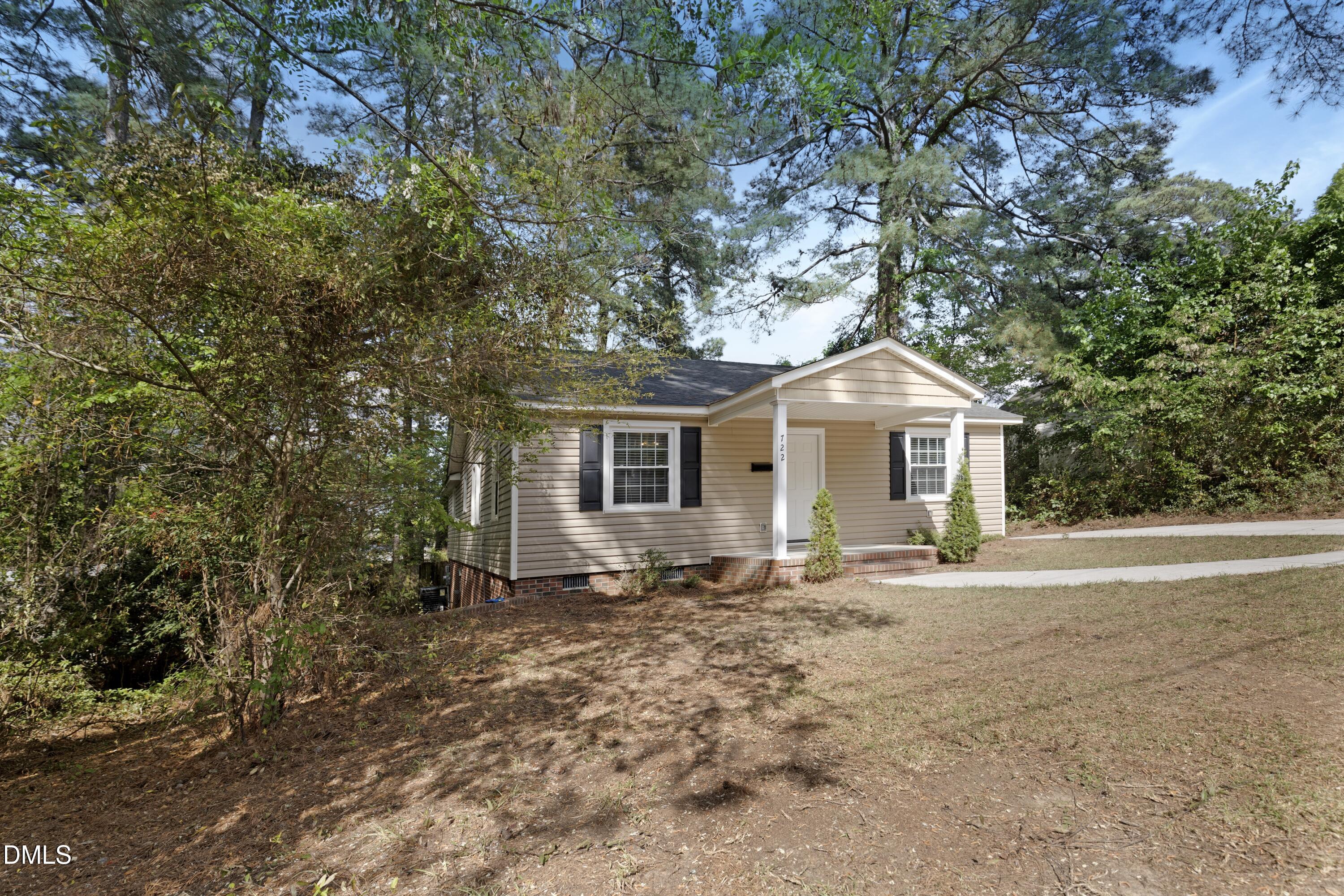 main property photo 4