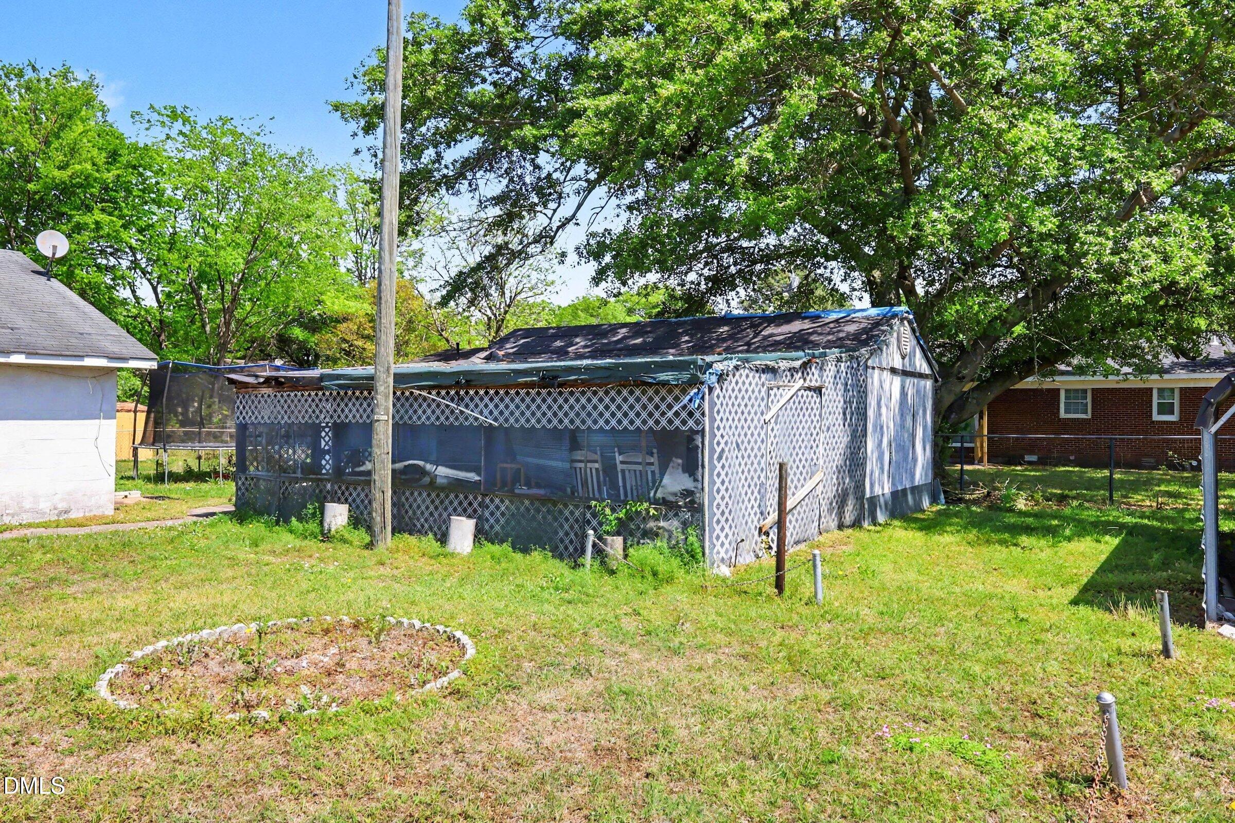 main property photo 22