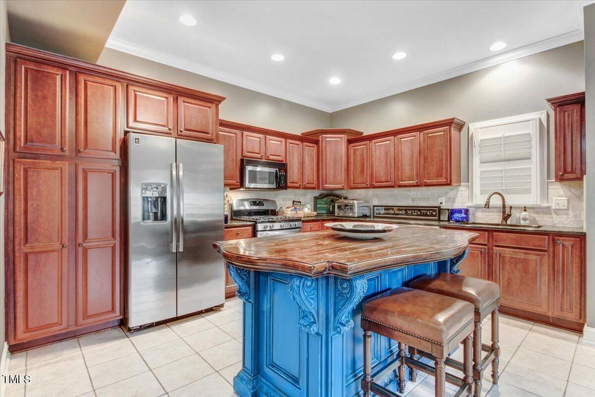 main property photo 22