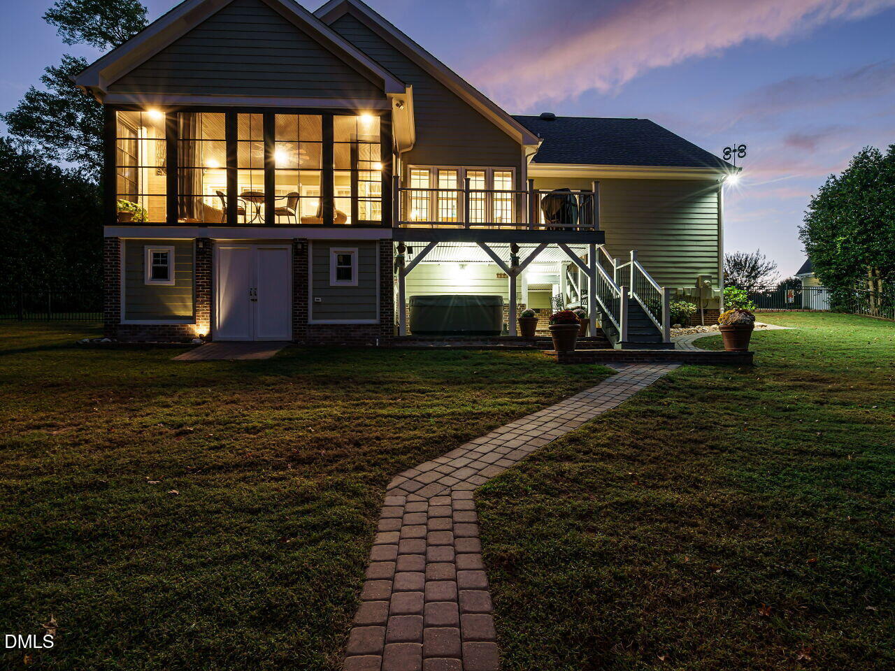 main property photo 41