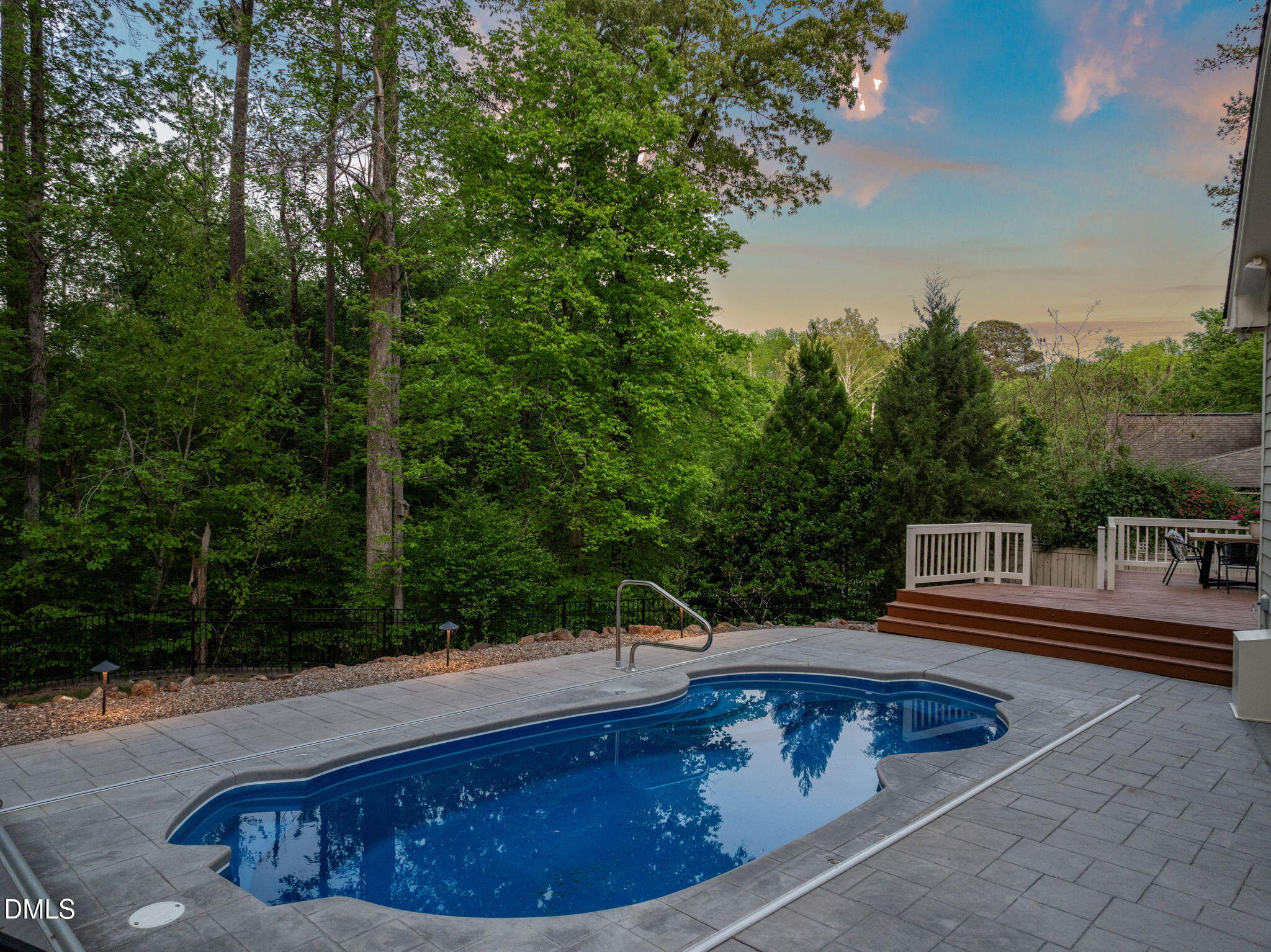 main property photo 65