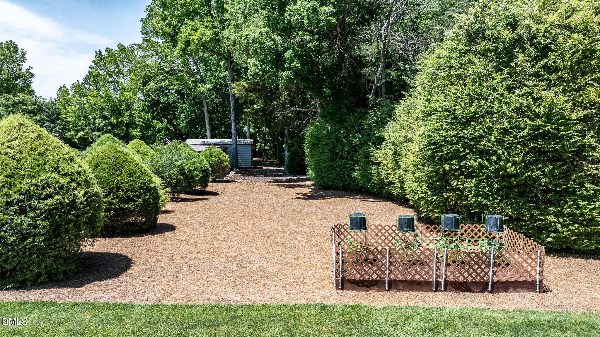 main property photo 50