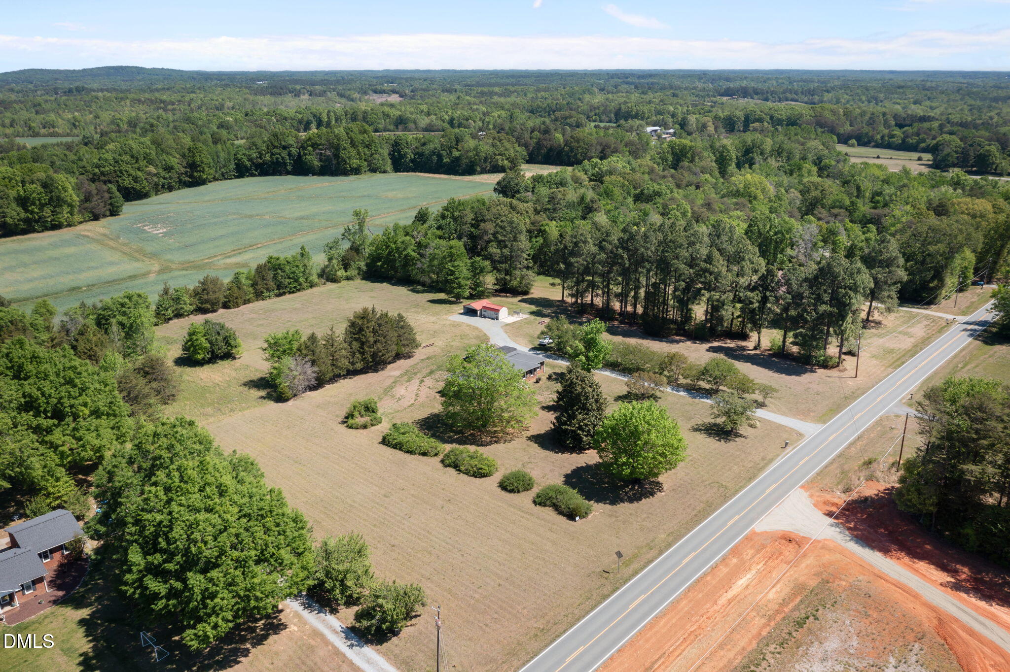 main property photo 8