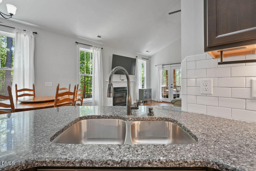 property viewer photo 13