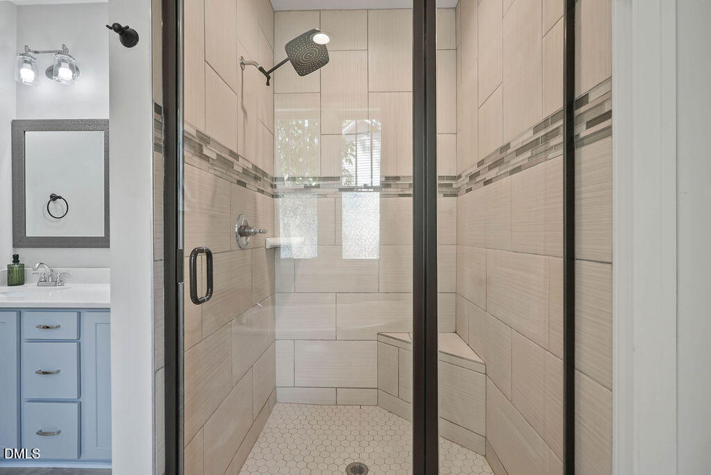 property viewer photo 25