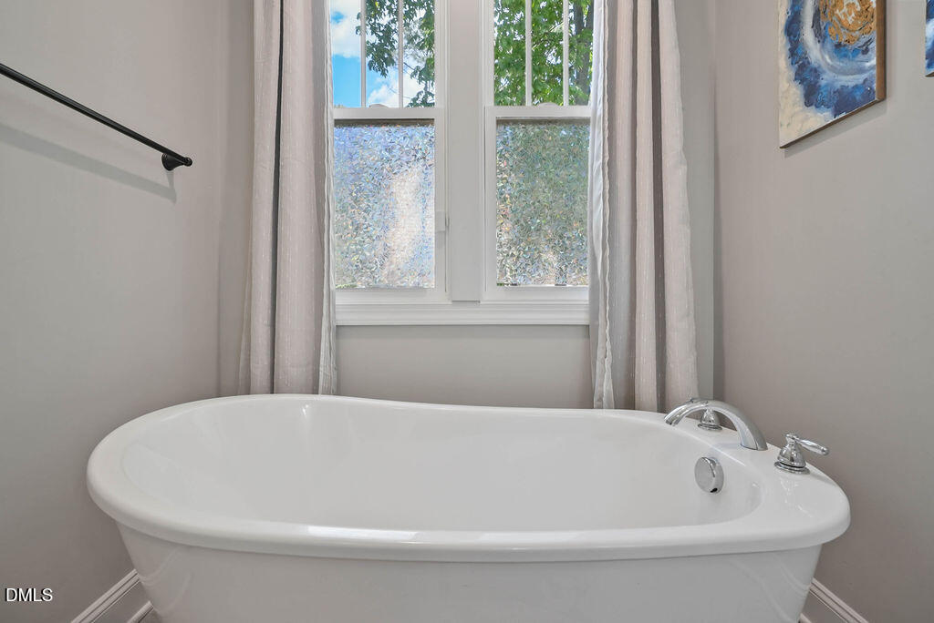 property viewer photo 26