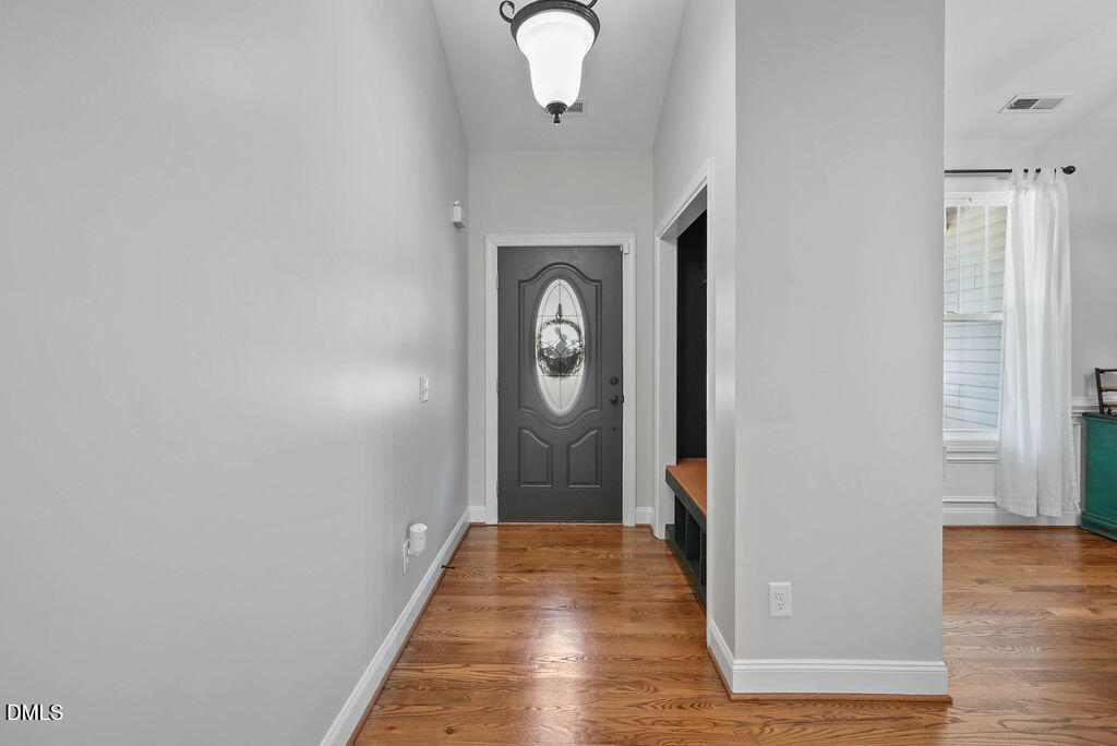 property viewer photo 3
