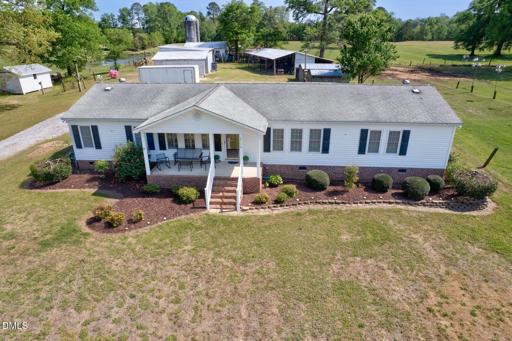 main property photo 30