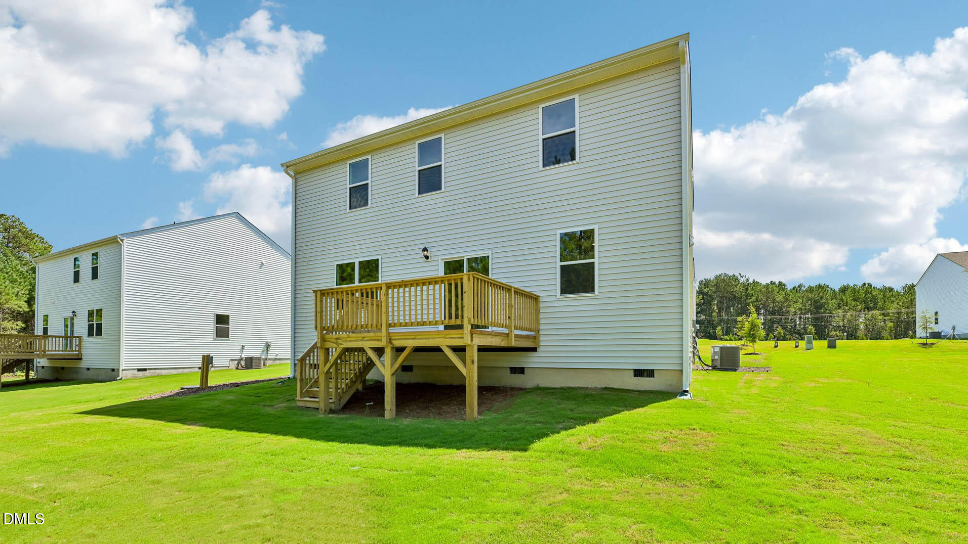 main property photo 40