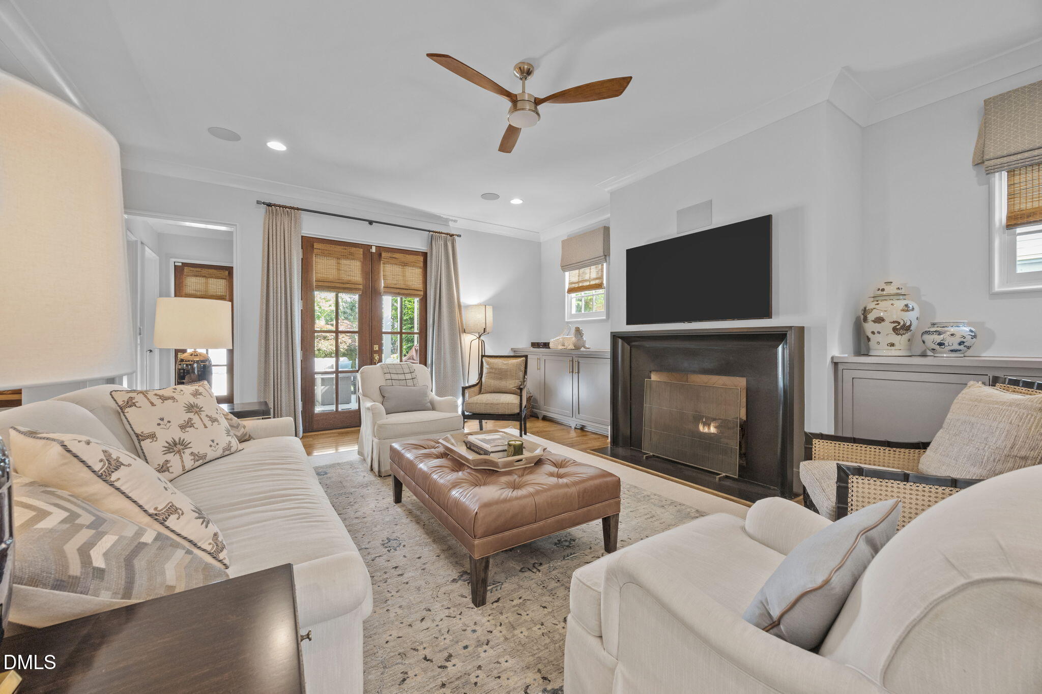 property viewer photo 9