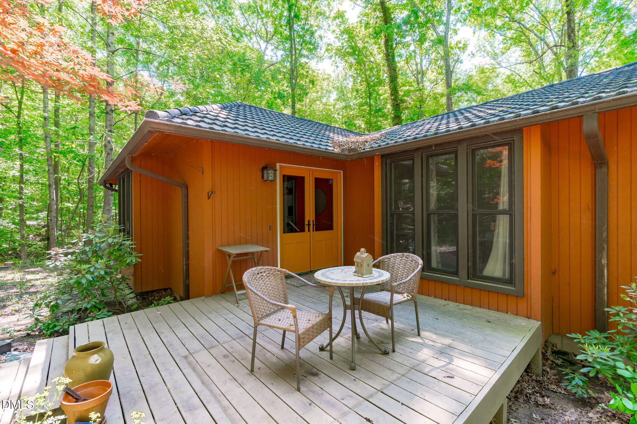 property viewer photo 2