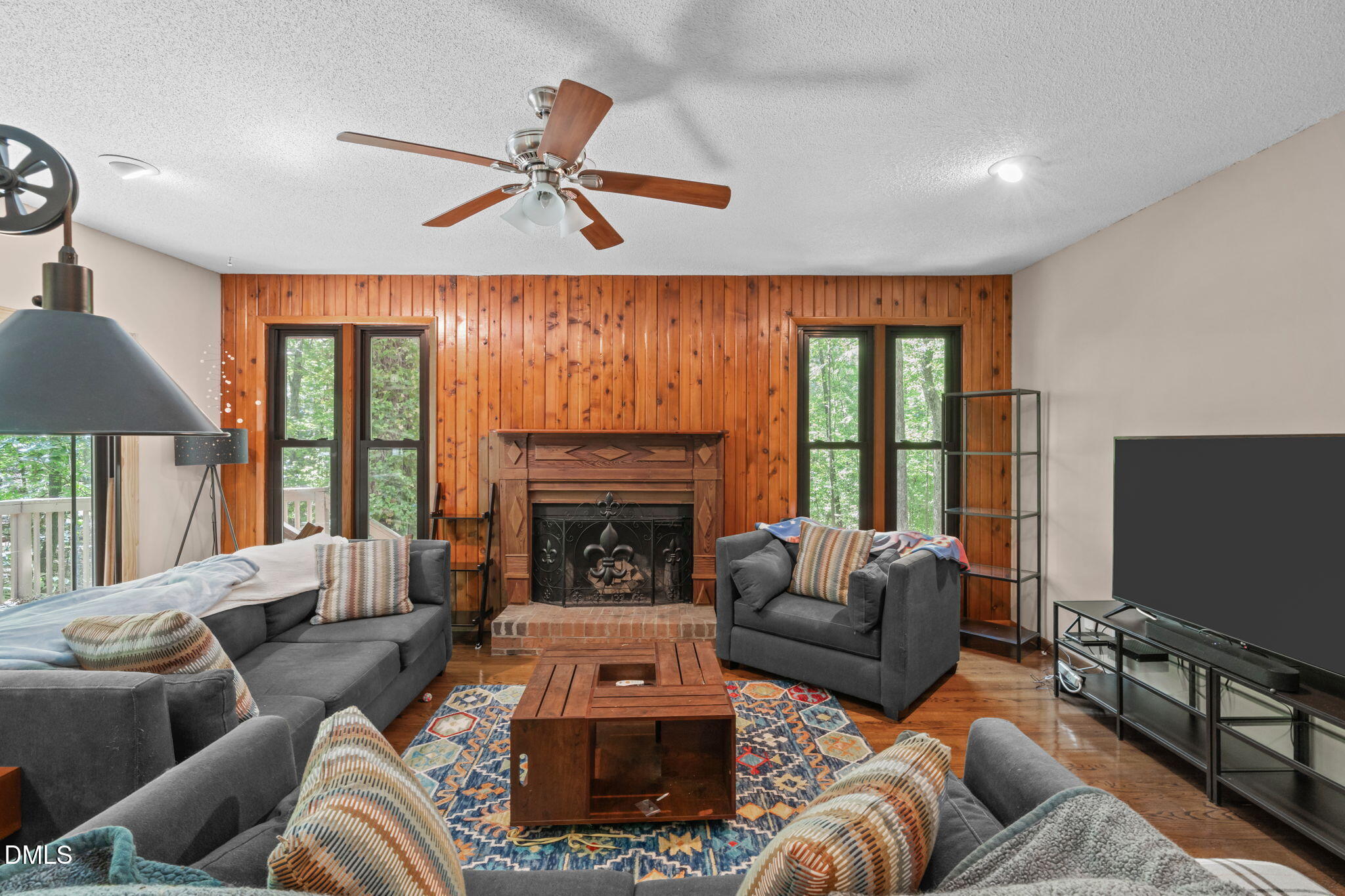 property viewer photo 4
