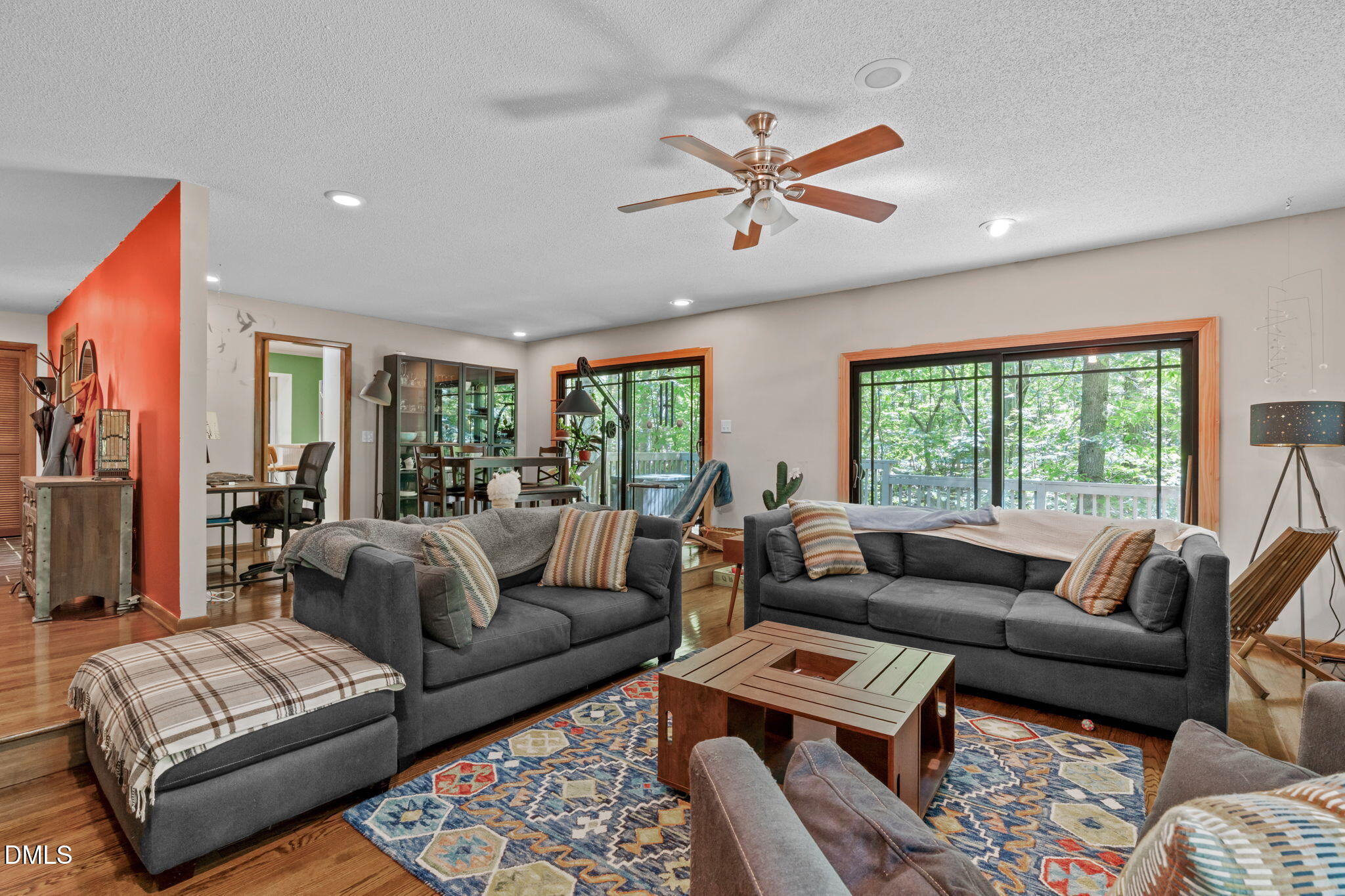 property viewer photo 7
