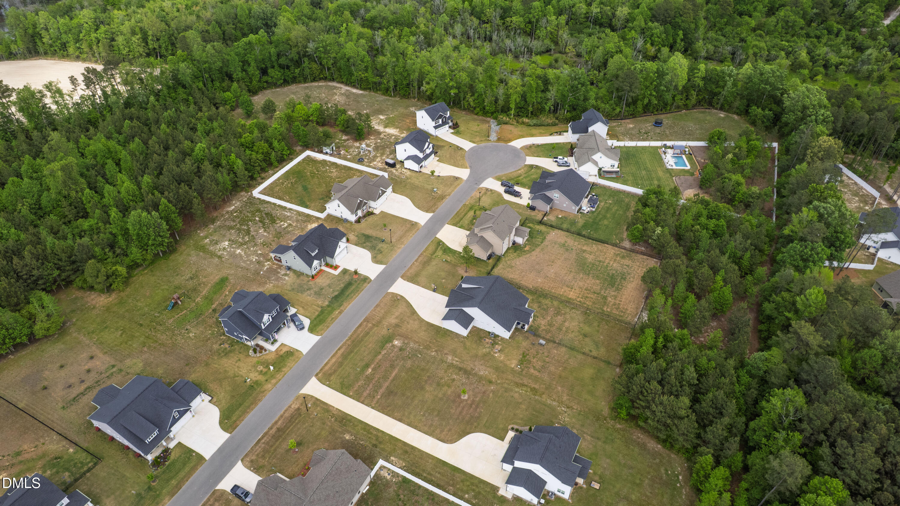 main property photo 47