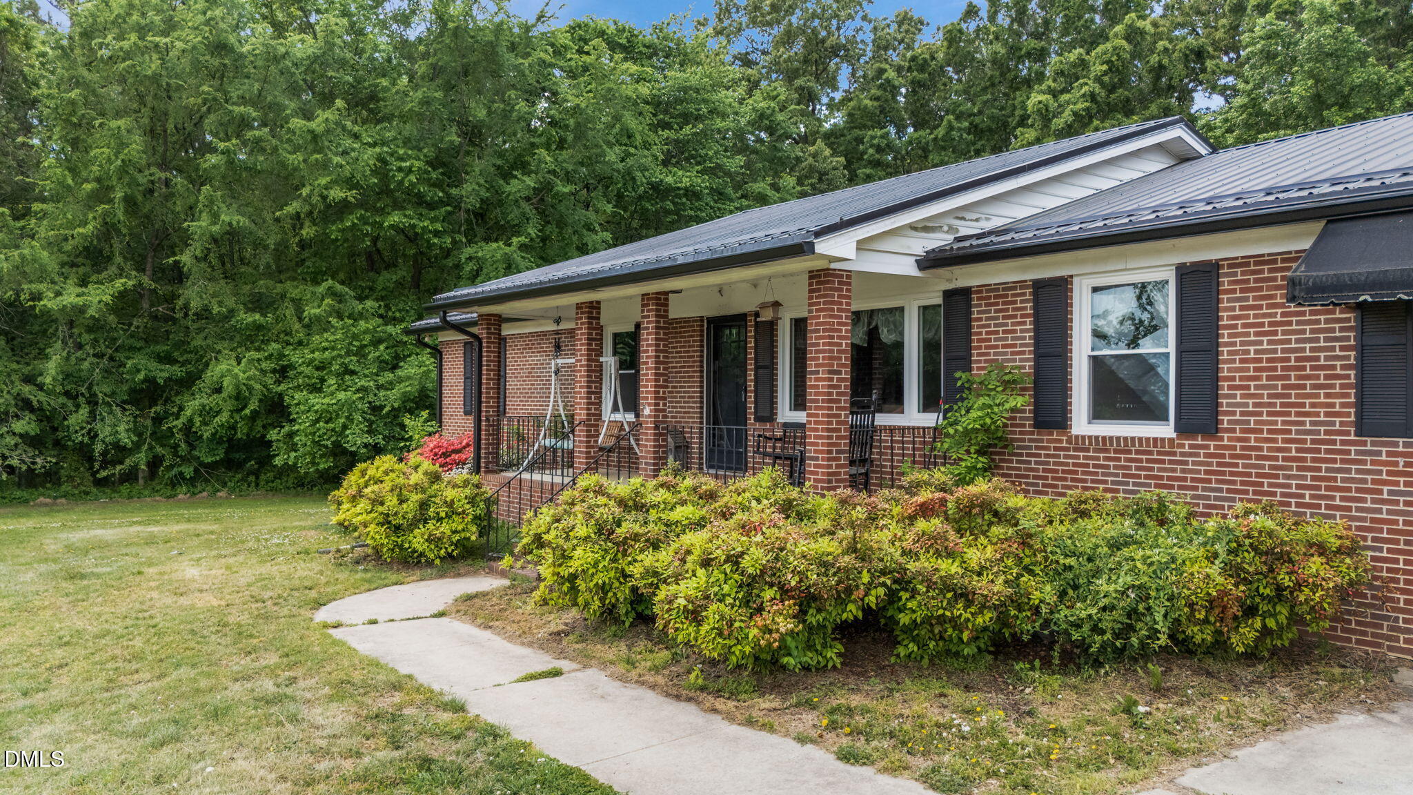 main property photo 50