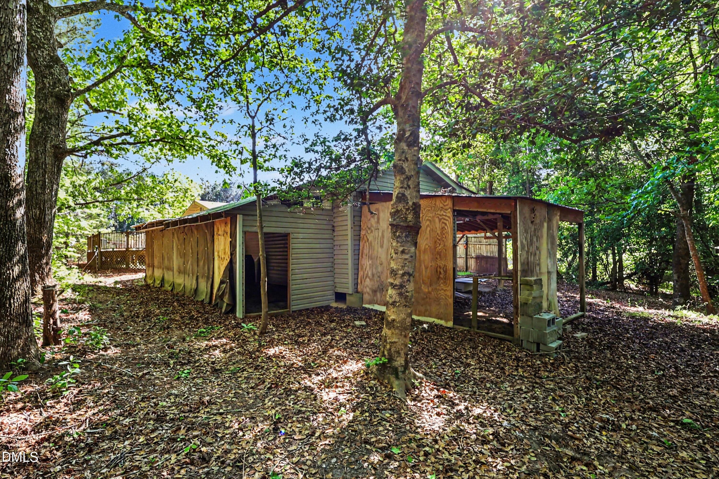 main property photo 27