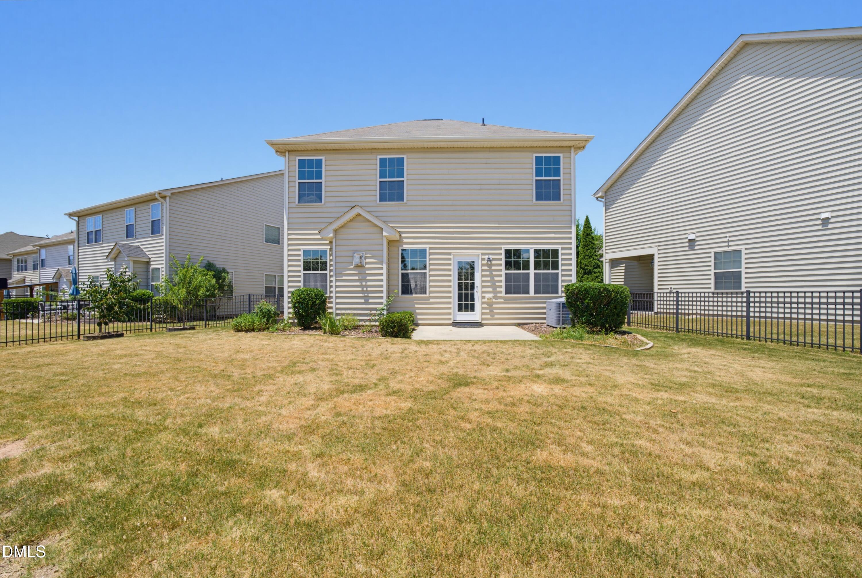 main property photo 33